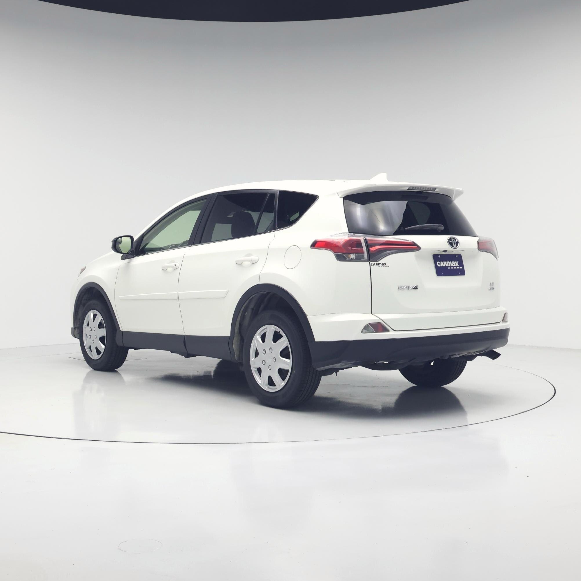 Thumbnail: 2017 Toyota RAV4 - 2