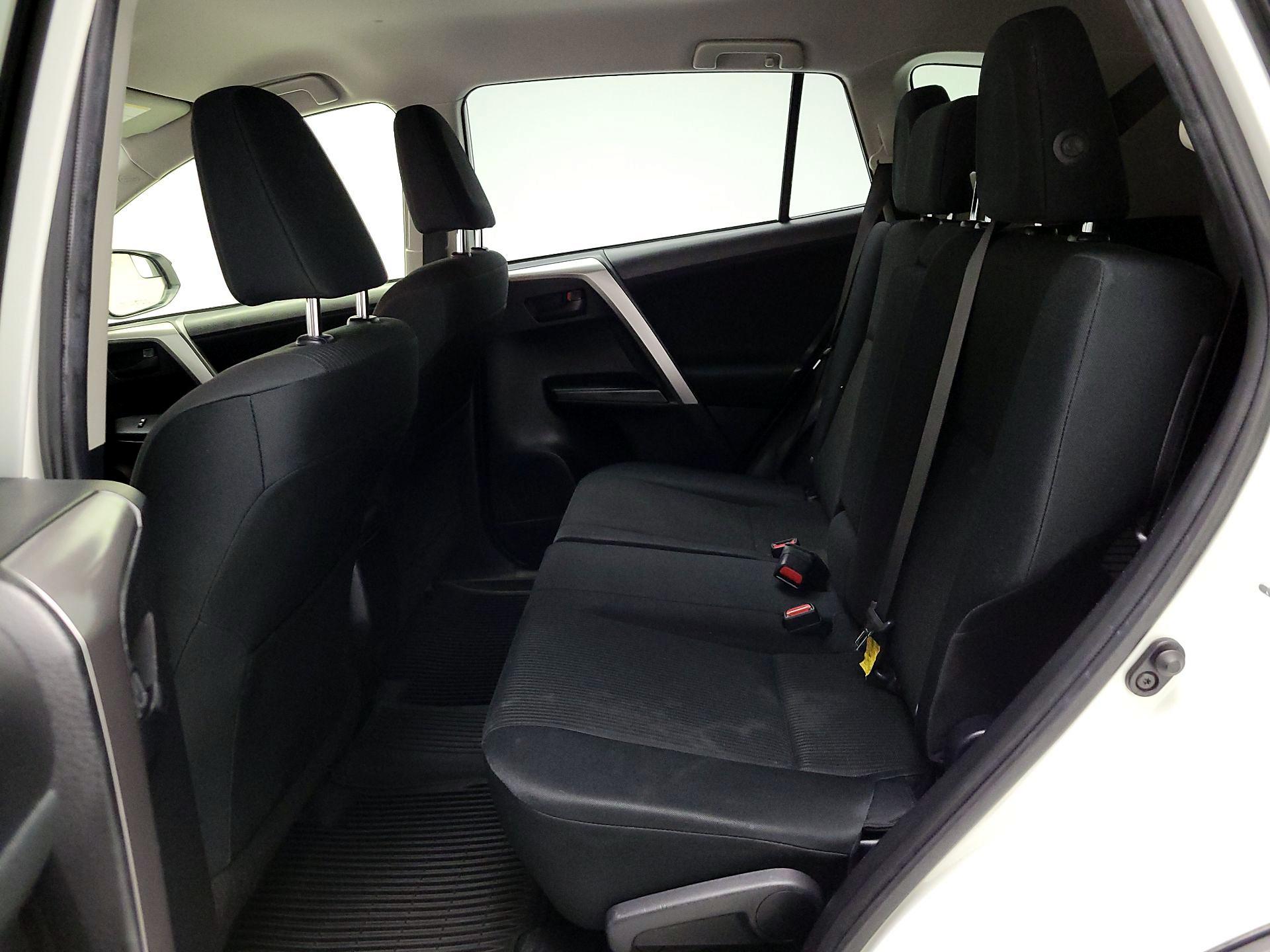 Thumbnail: 2017 Toyota RAV4 - 19