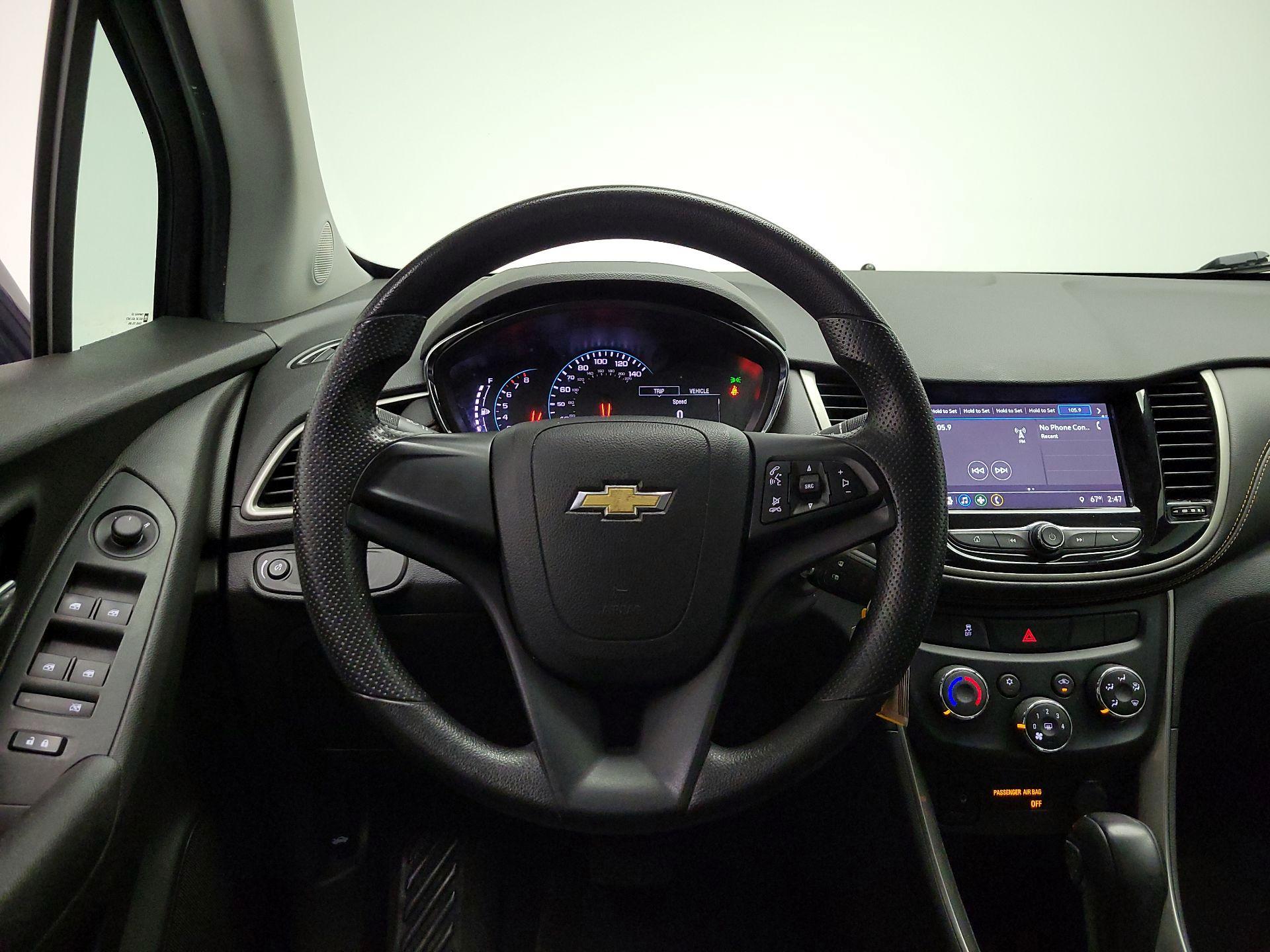 Thumbnail: 2018 Chevrolet Trax - 10