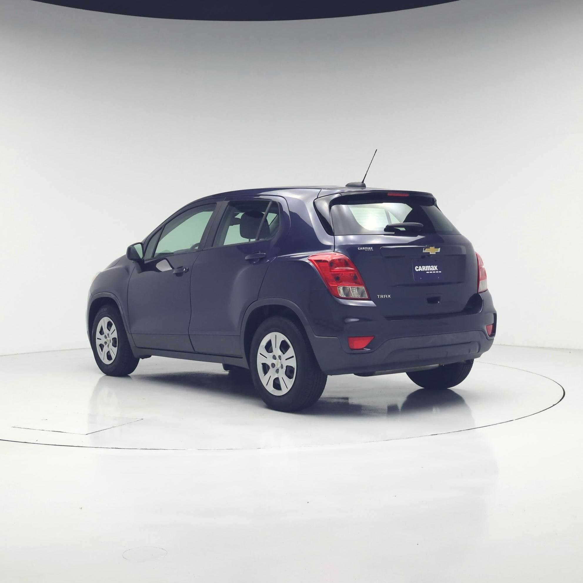 Thumbnail: 2018 Chevrolet Trax - 2