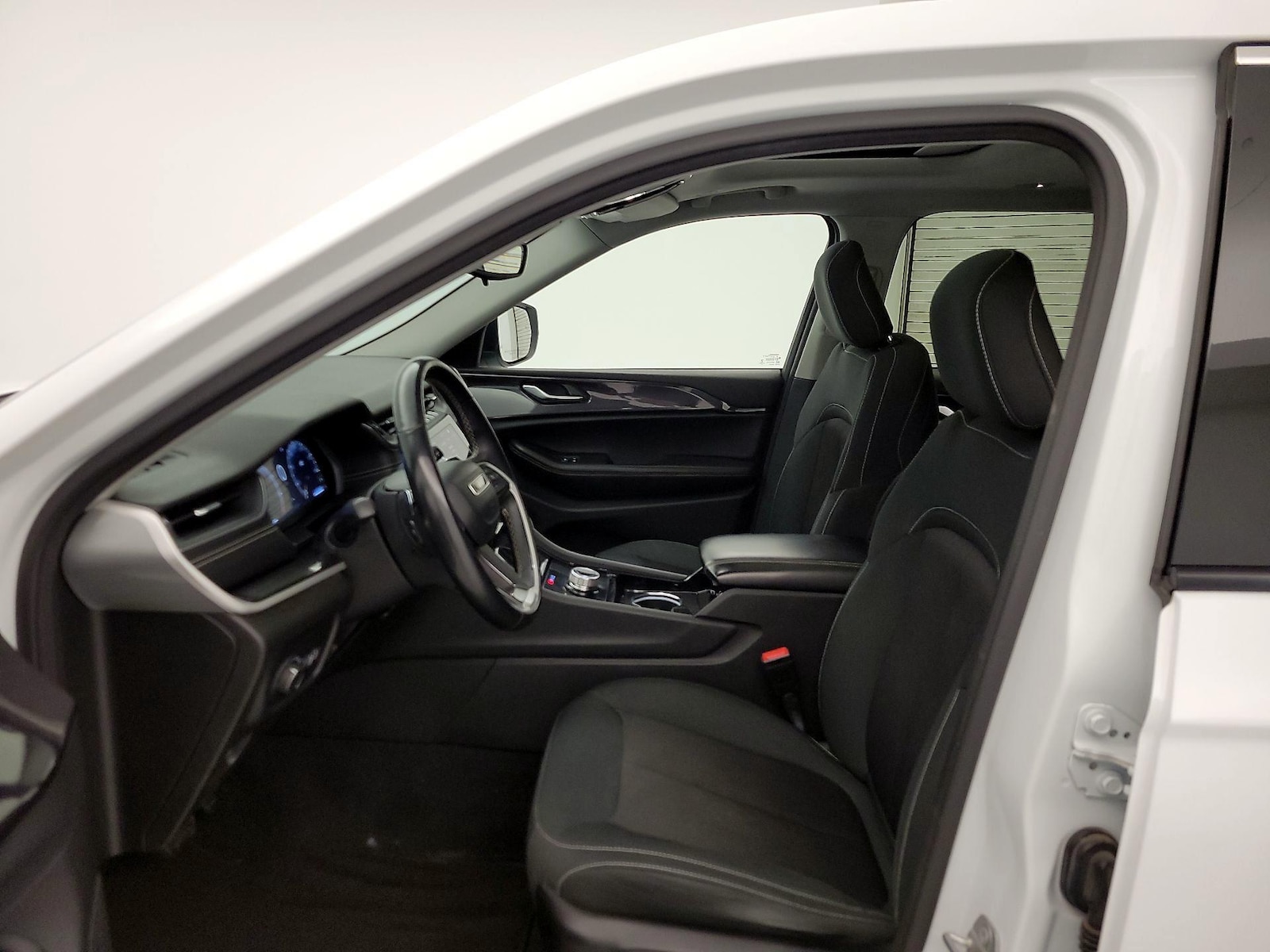 2021 Jeep Grand Cherokee L Laredo - Photo 12