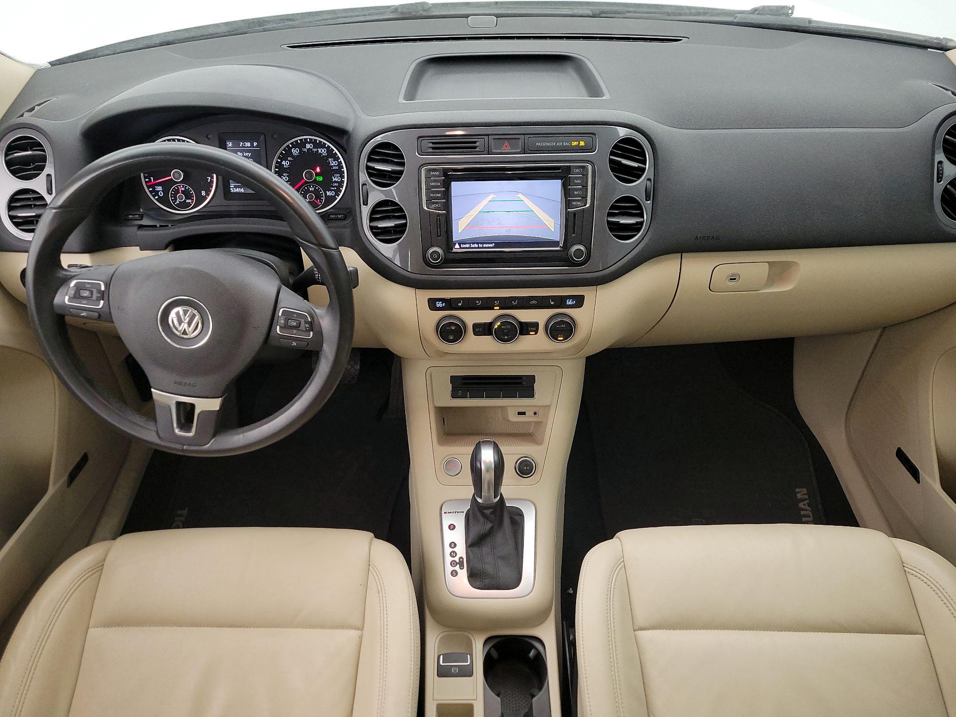 Thumbnail: 2017 Volkswagen Tiguan - 9