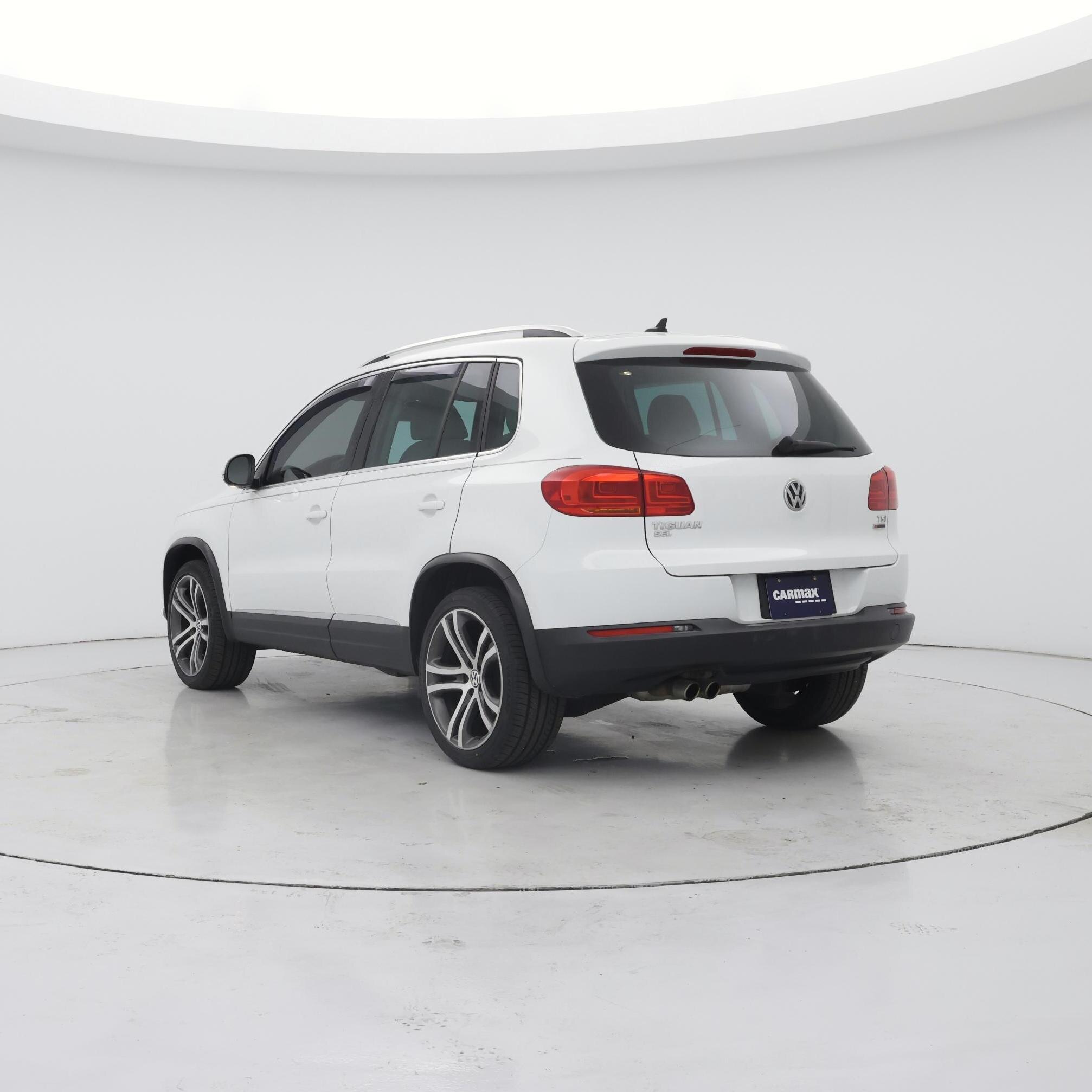 Thumbnail: 2017 Volkswagen Tiguan - 2