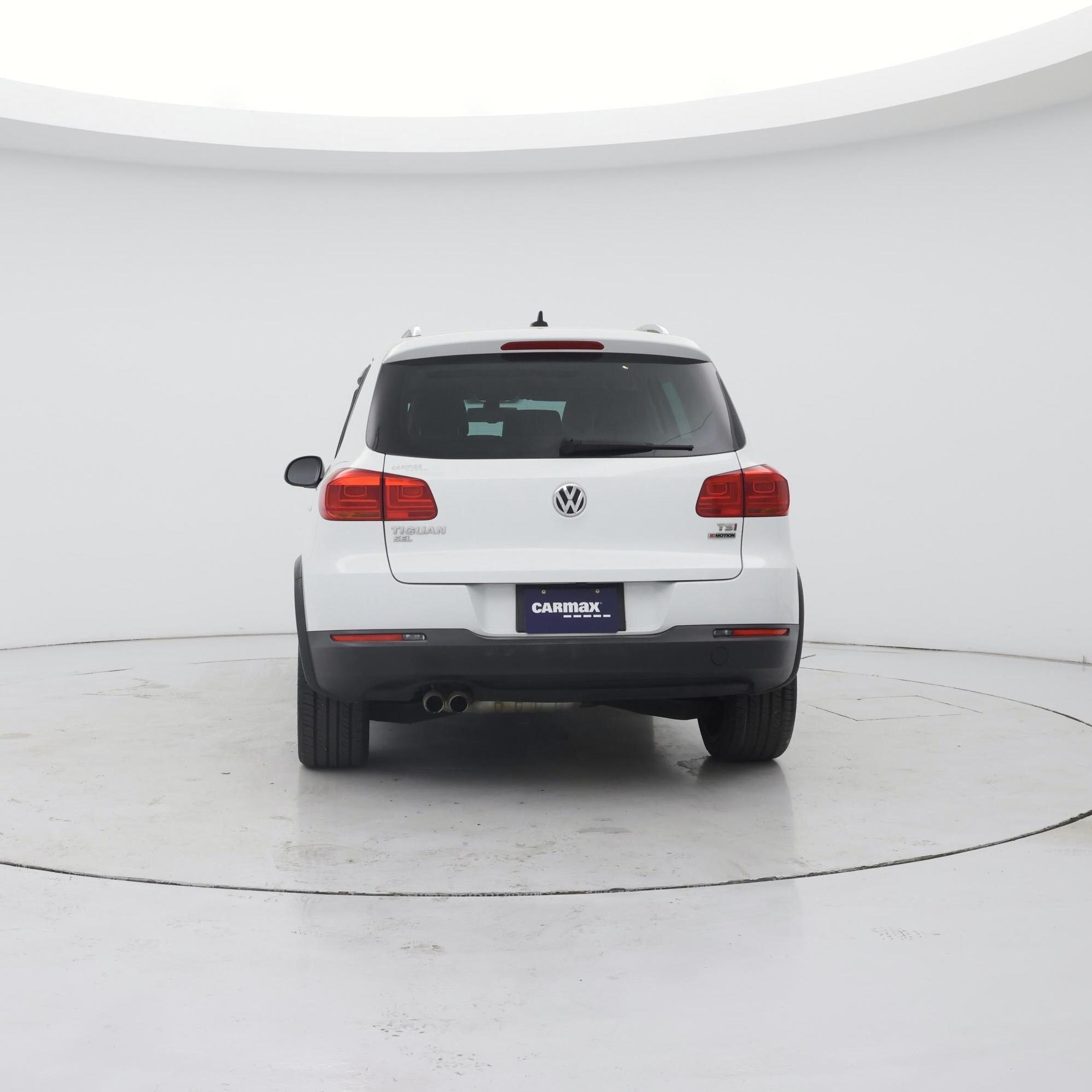 Thumbnail: 2017 Volkswagen Tiguan - 6