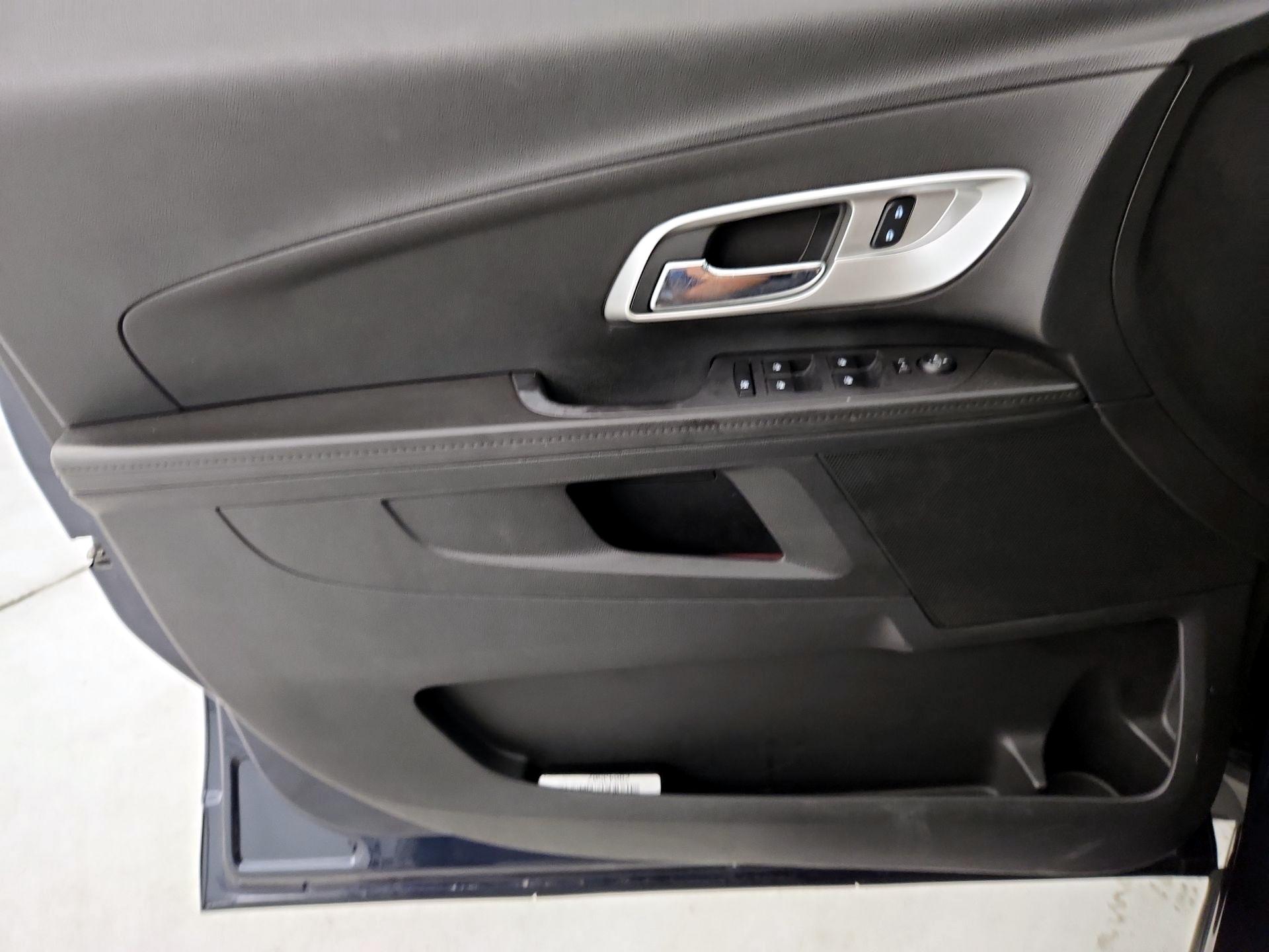 Thumbnail: 2017 Chevrolet Equinox - 12
