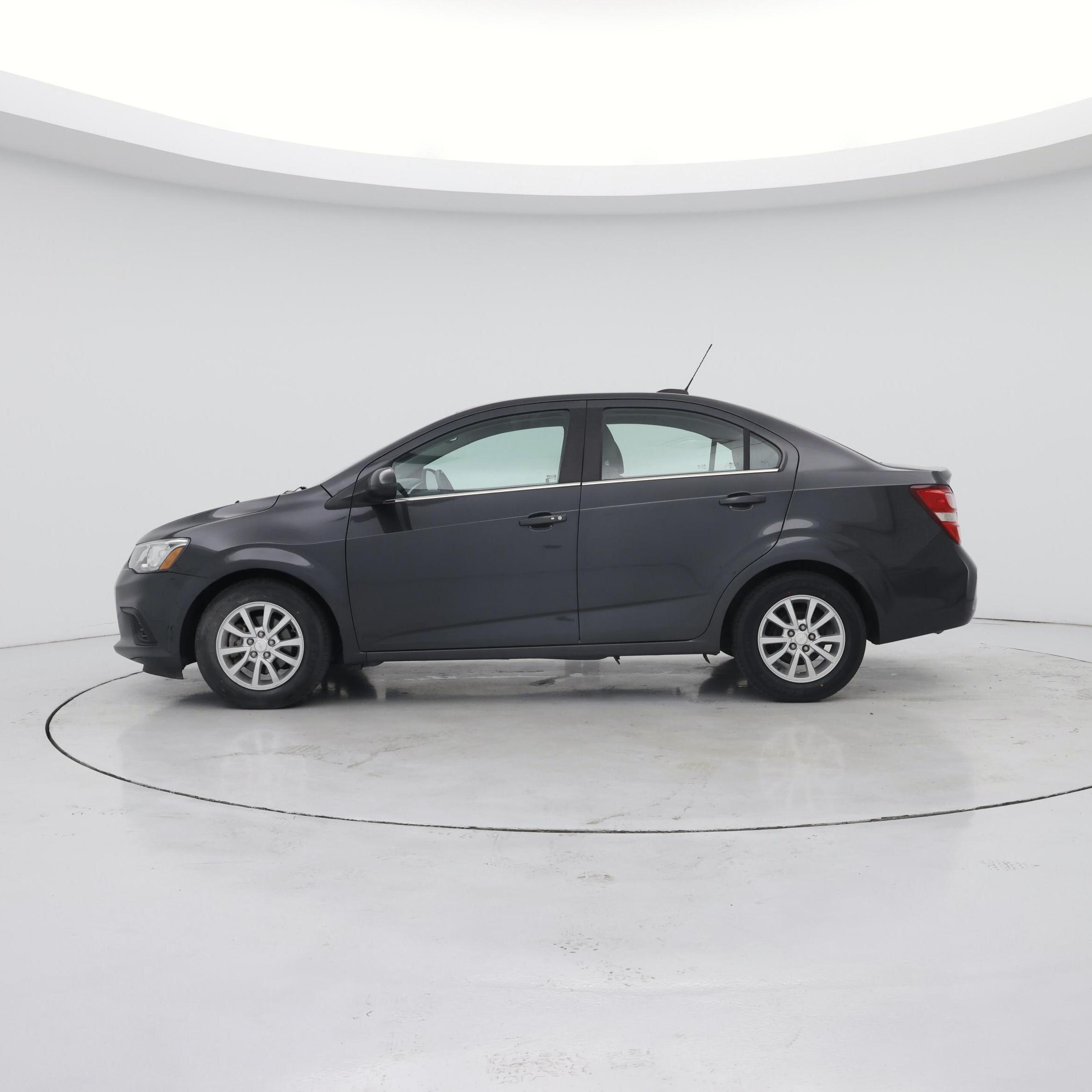 Thumbnail: 2020 Chevrolet Sonic - 3