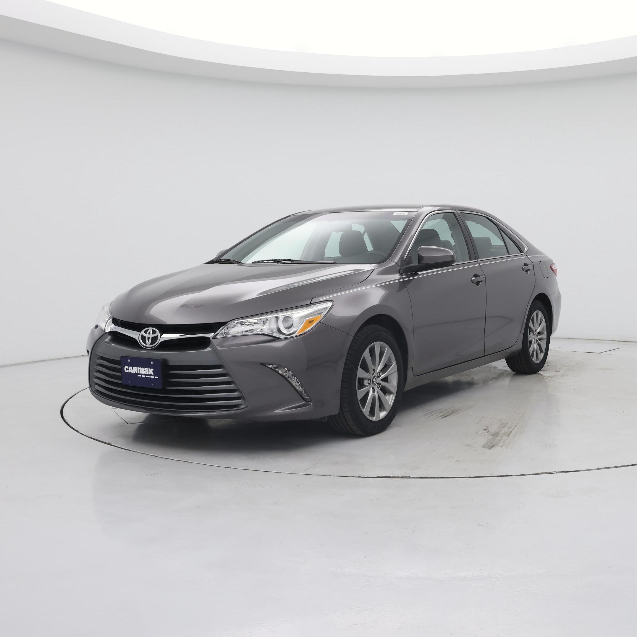 Thumbnail: 2017 Toyota Camry - 4