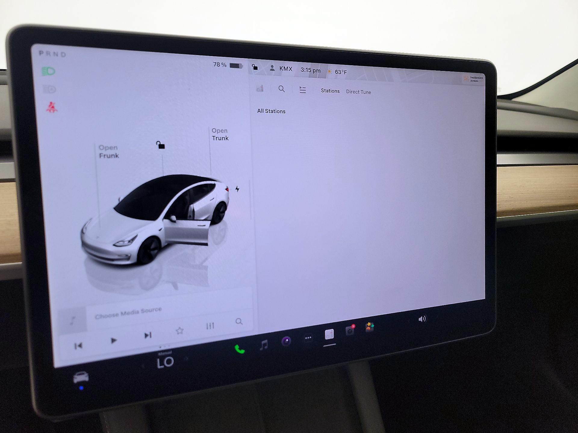 Thumbnail: 2023 Tesla Model 3 - 15