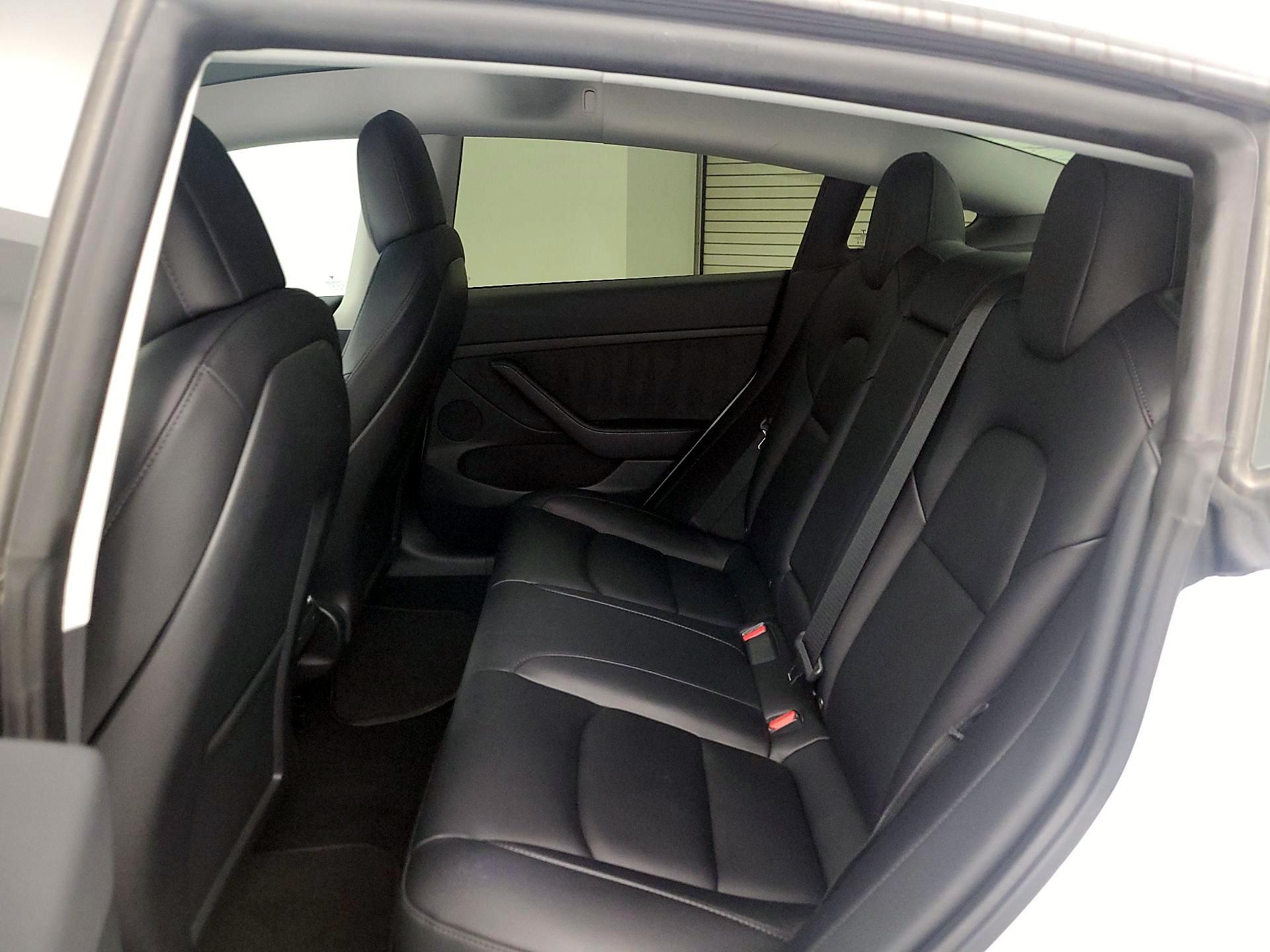 Thumbnail: 2023 Tesla Model 3 - 19