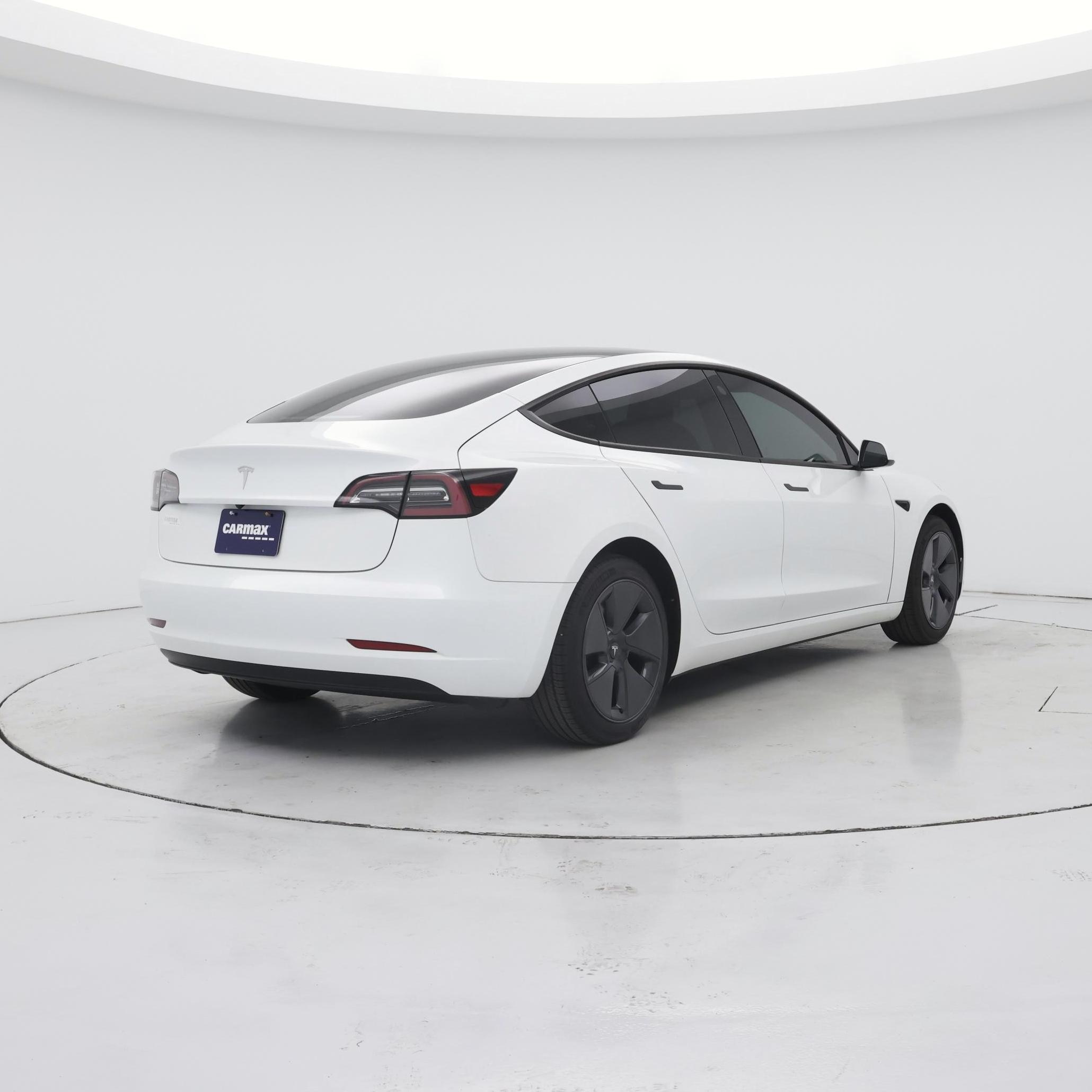 Thumbnail: 2023 Tesla Model 3 - 8