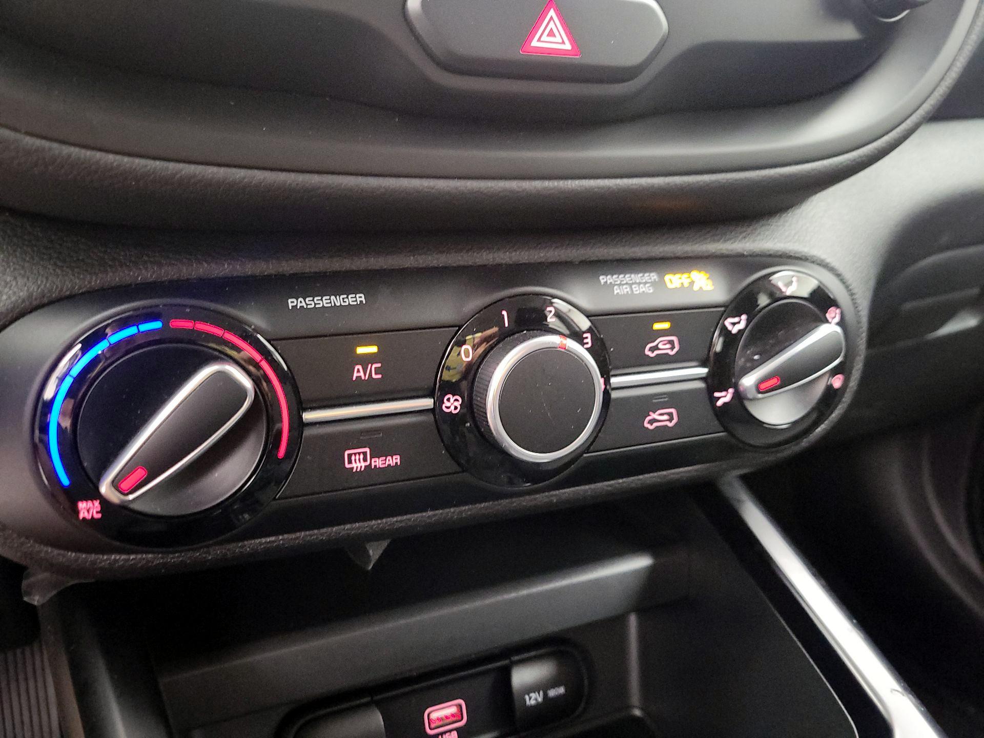 Thumbnail: 2020 Kia Soul - 16