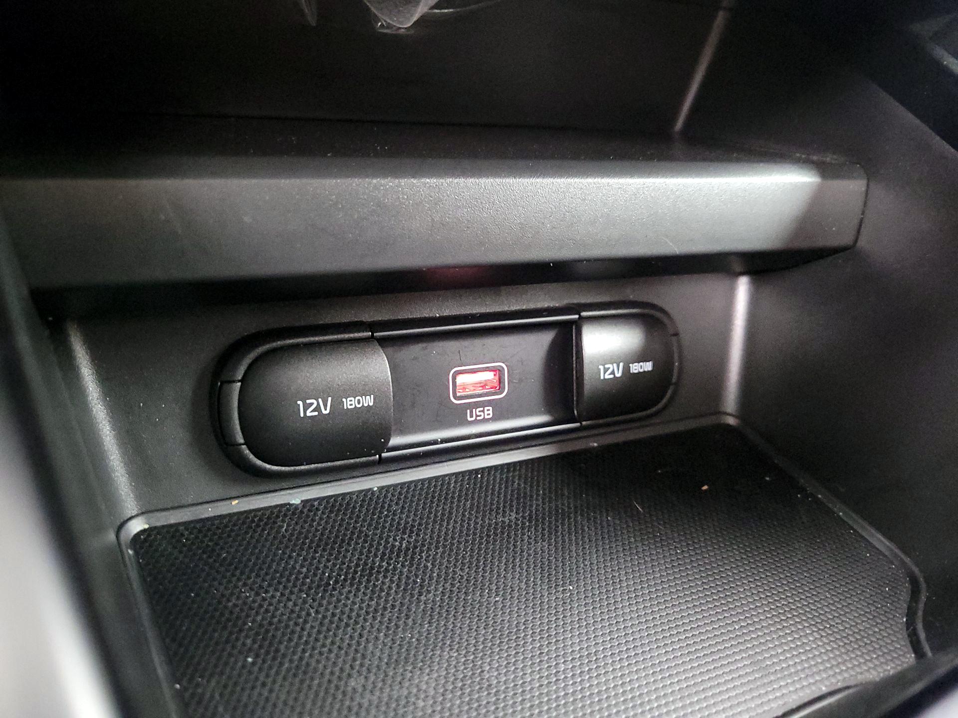 Thumbnail: 2020 Kia Soul - 18