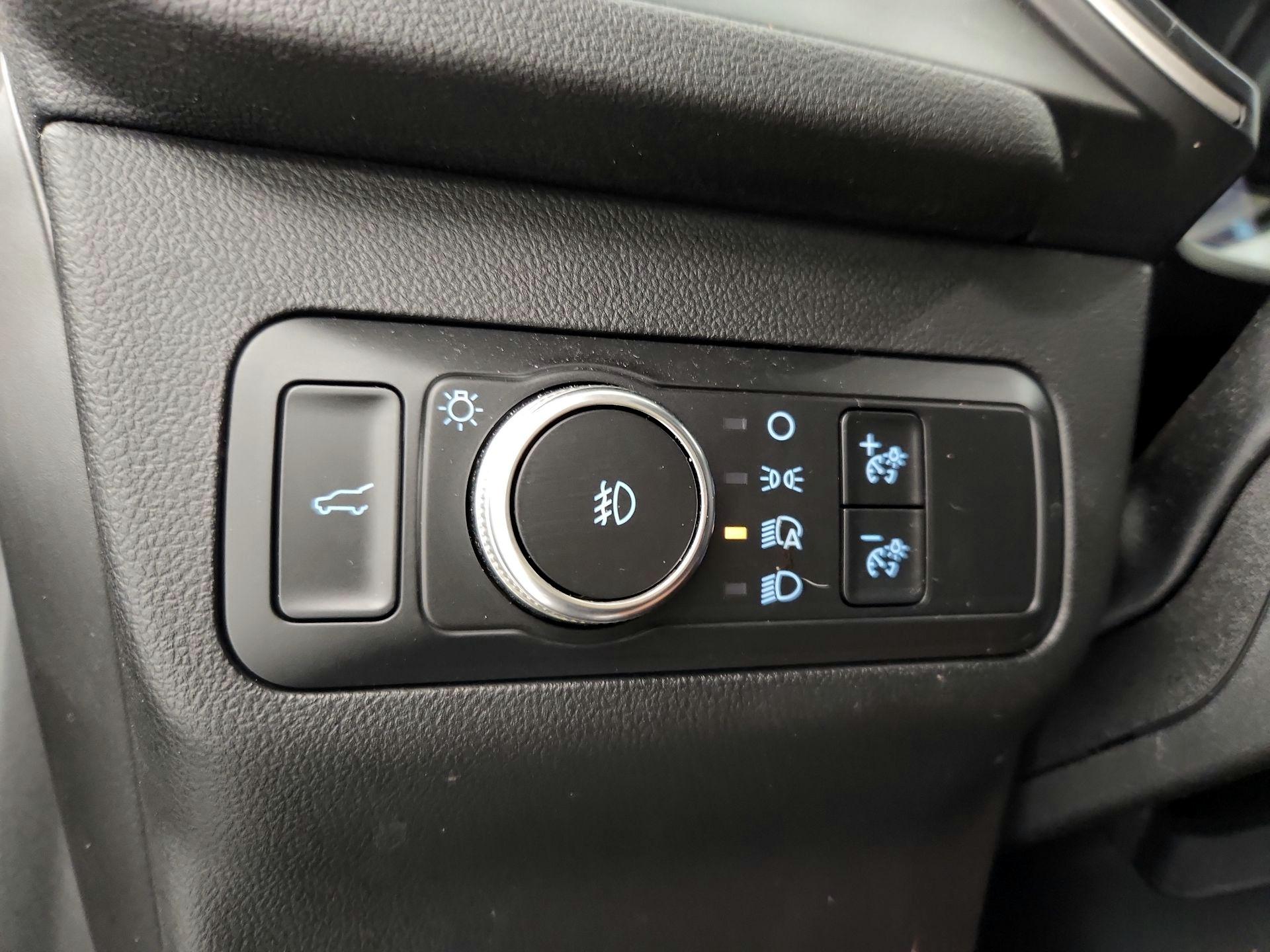Thumbnail: 2020 Ford Escape - 13