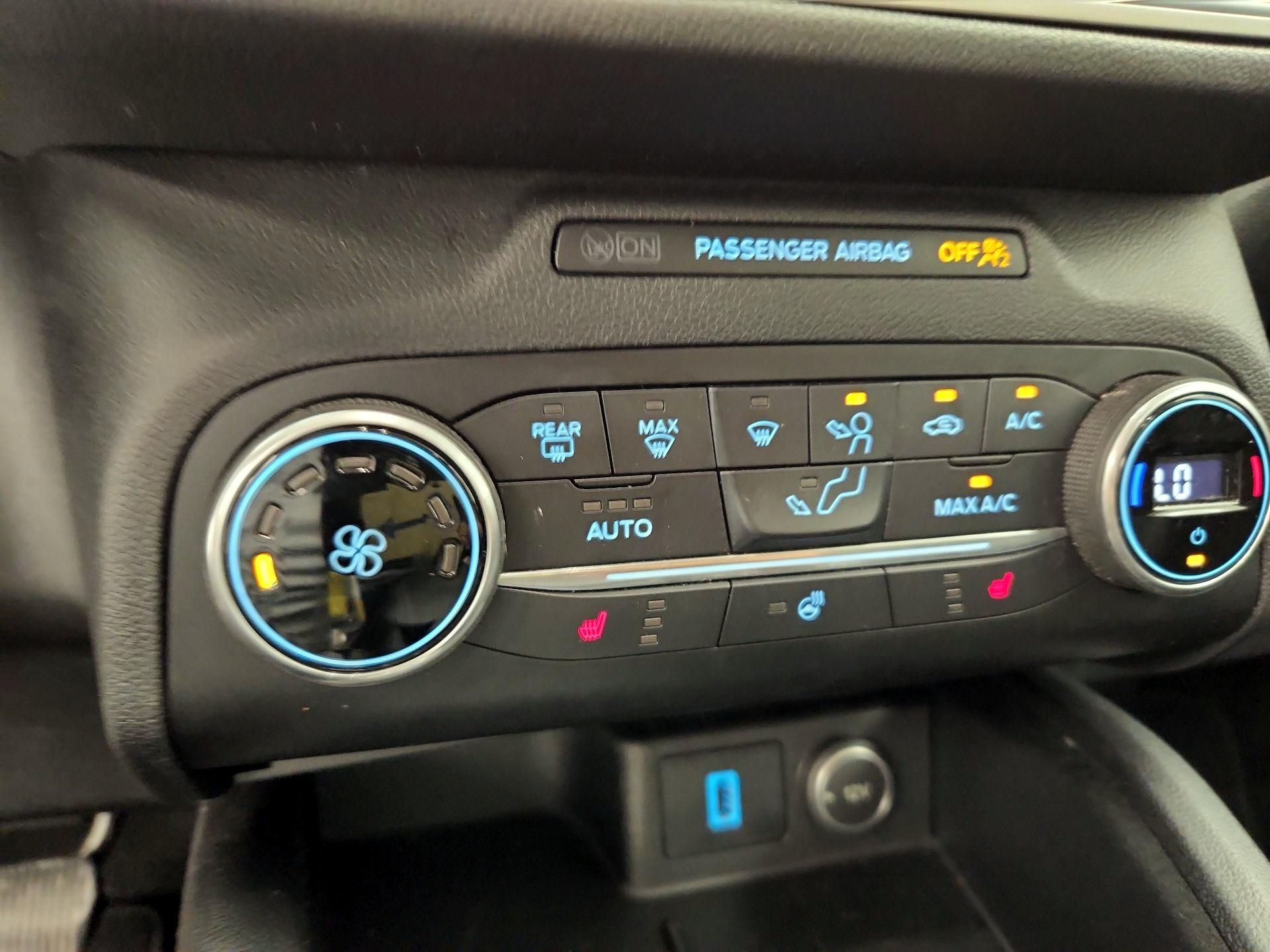 Thumbnail: 2020 Ford Escape - 16