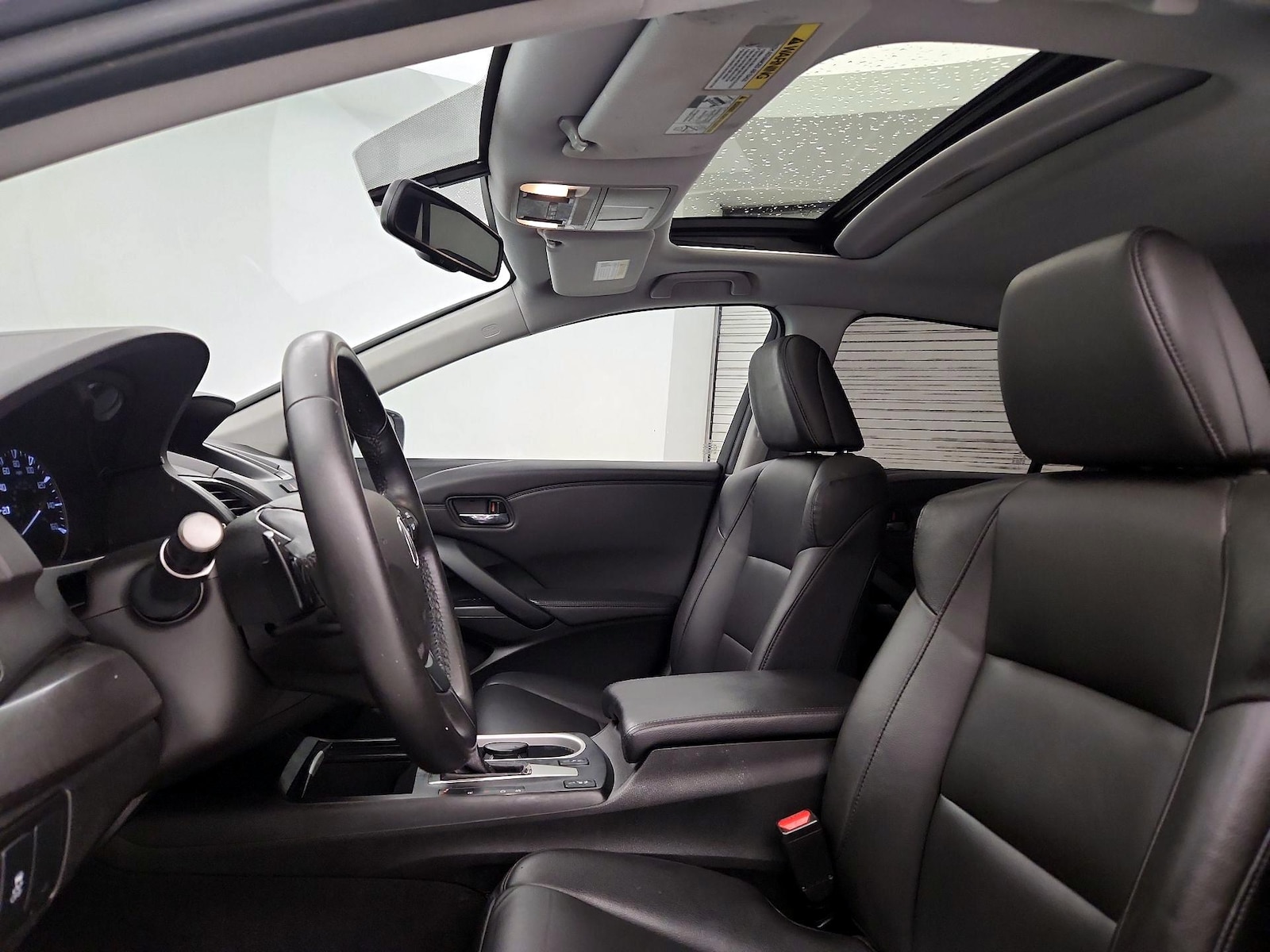 Sunroof(s) & Overhead Airbags