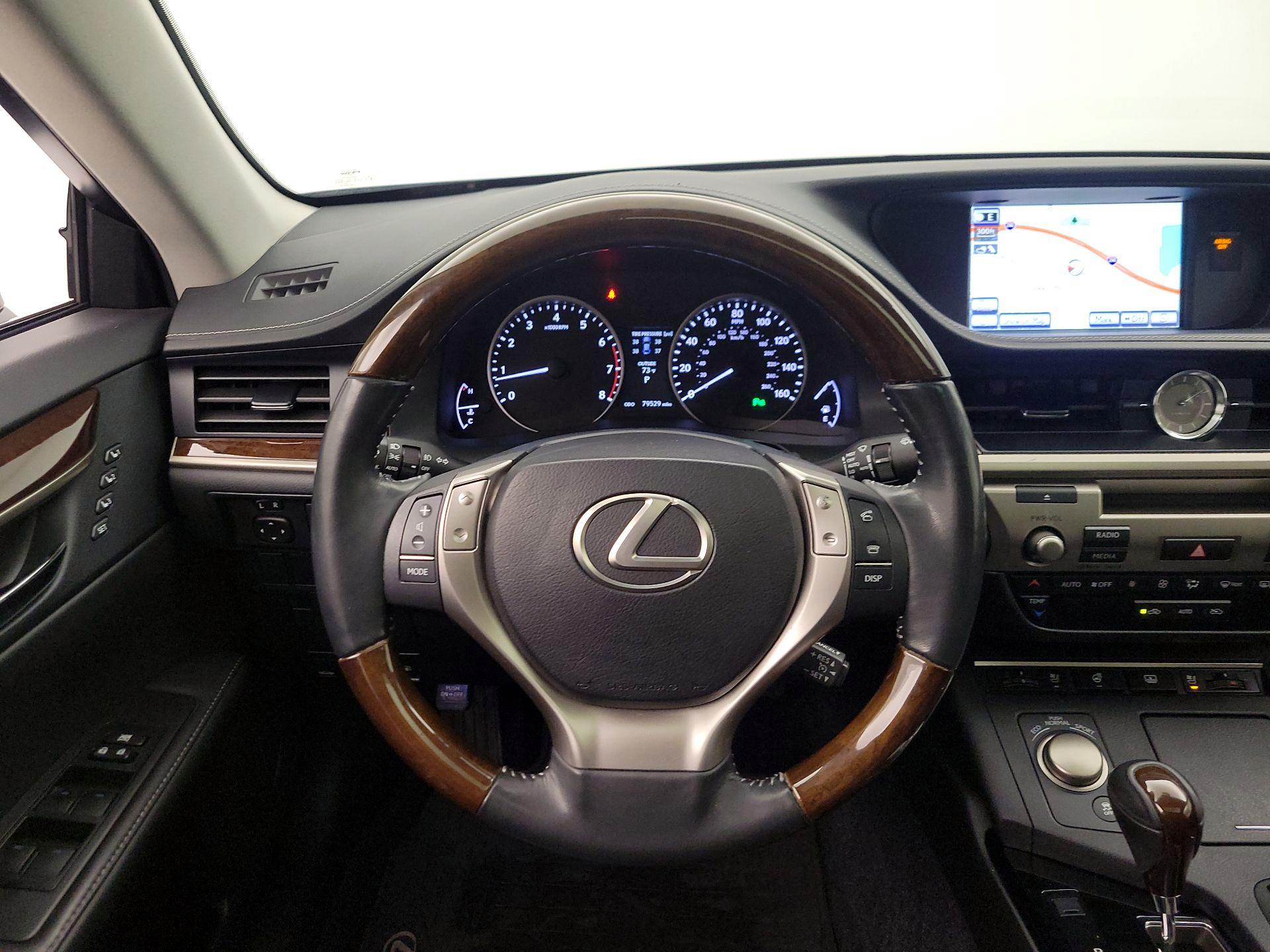 Thumbnail: 2014 Lexus ES - 10