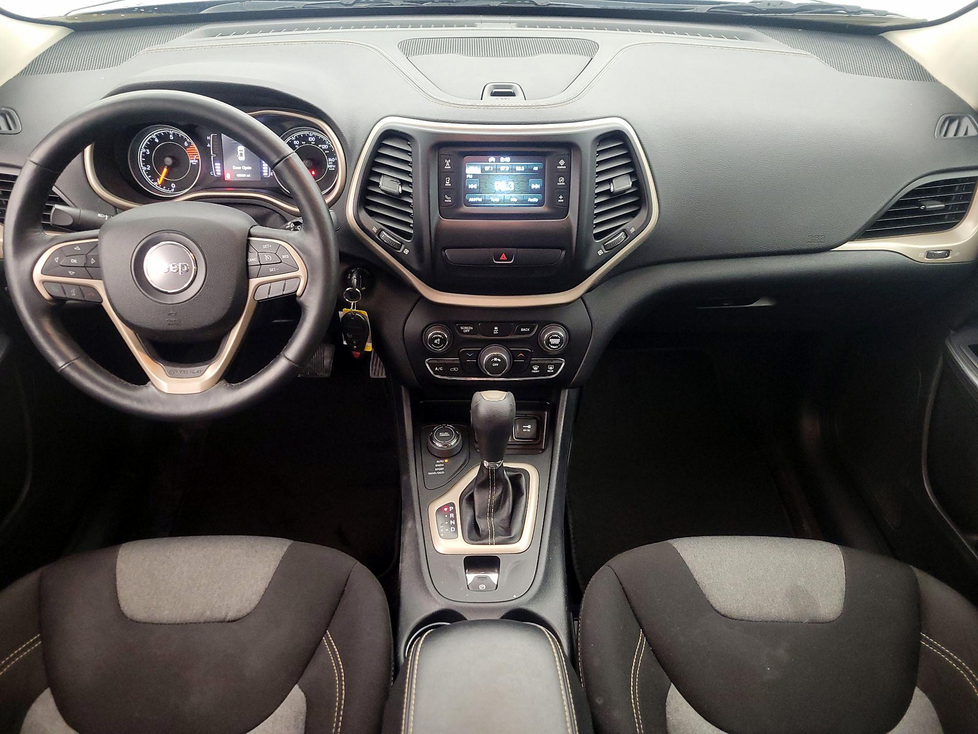 Thumbnail: 2016 Jeep Cherokee - 9