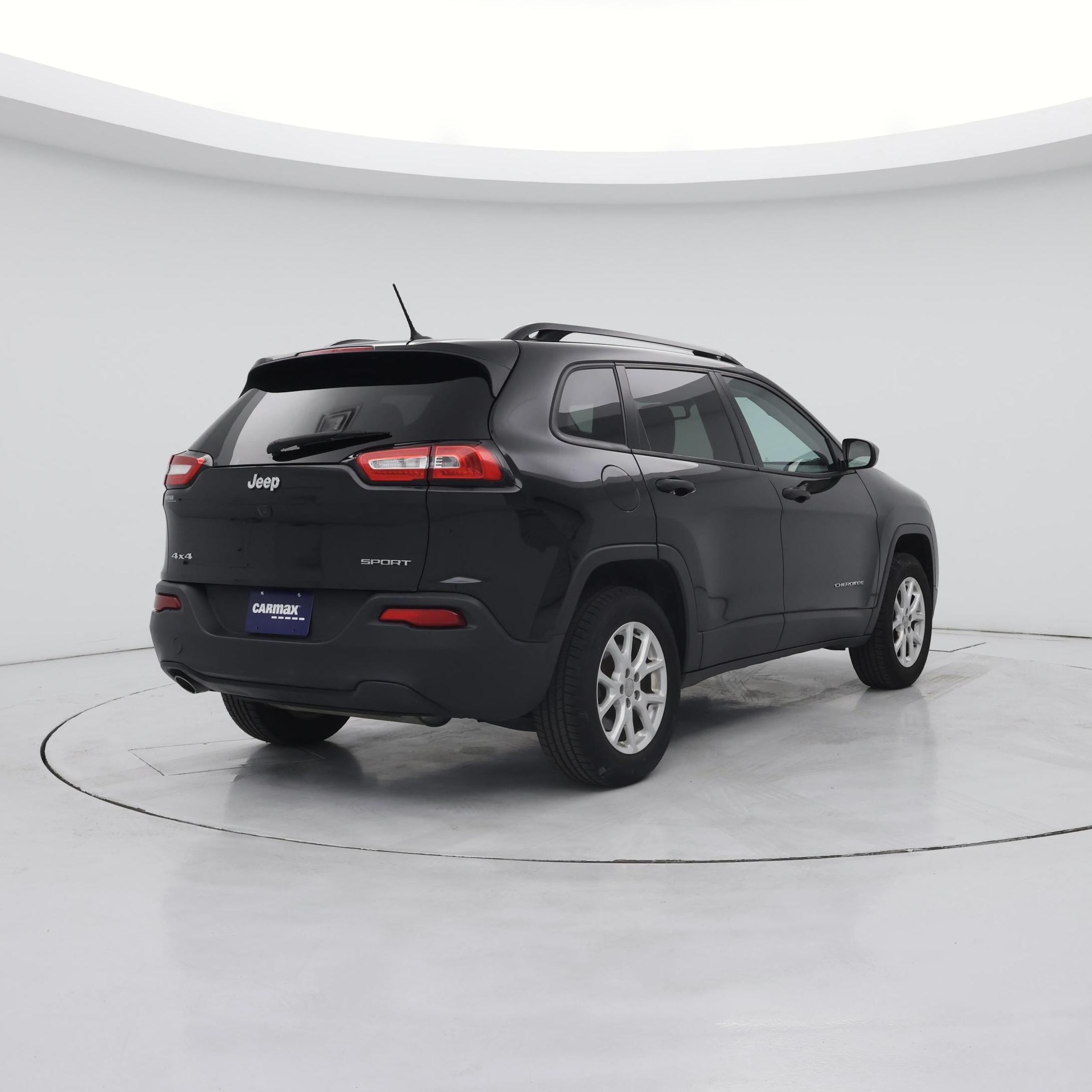 Thumbnail: 2016 Jeep Cherokee - 8