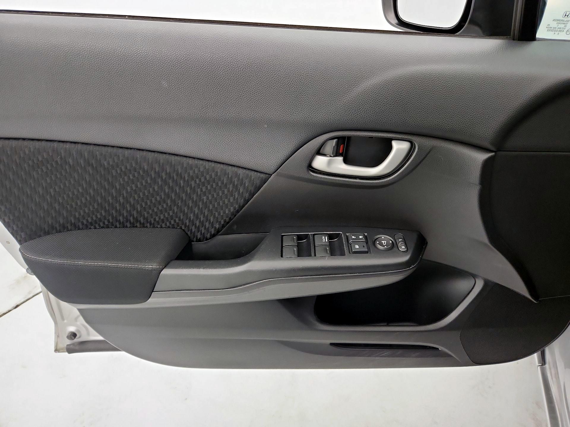 Thumbnail: 2015 Honda Civic - 12