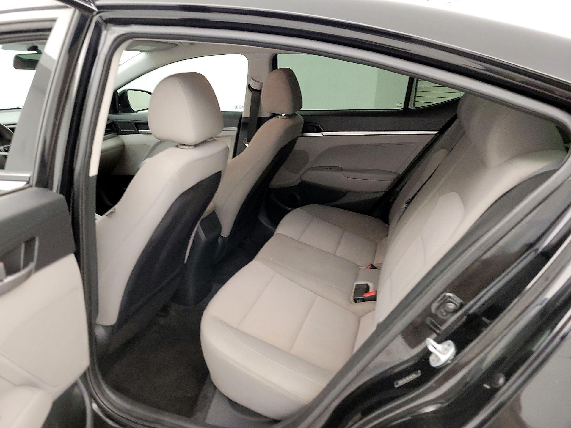 Thumbnail: 2019 Hyundai Elantra - 19