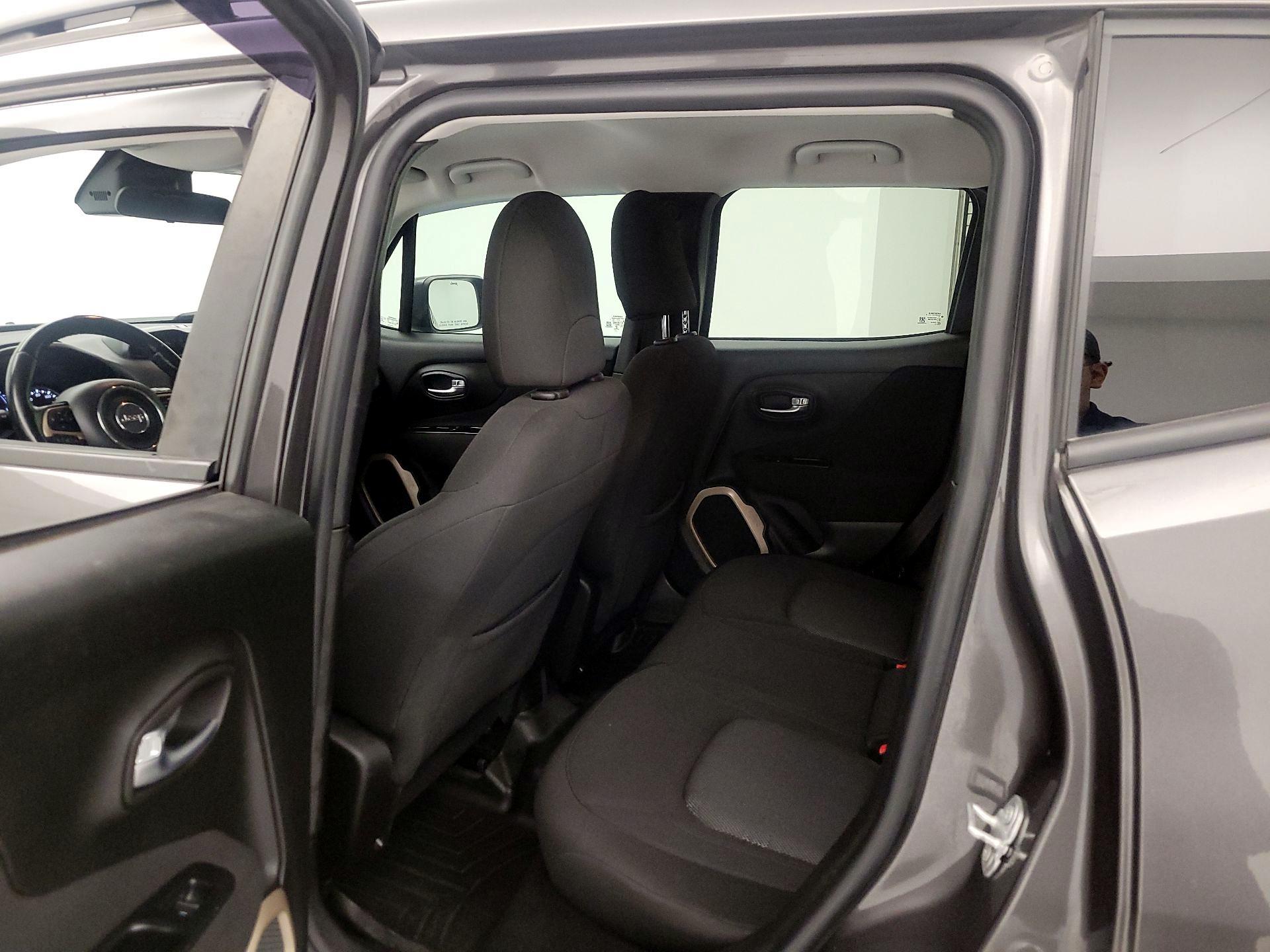 Thumbnail: 2017 Jeep Renegade - 19
