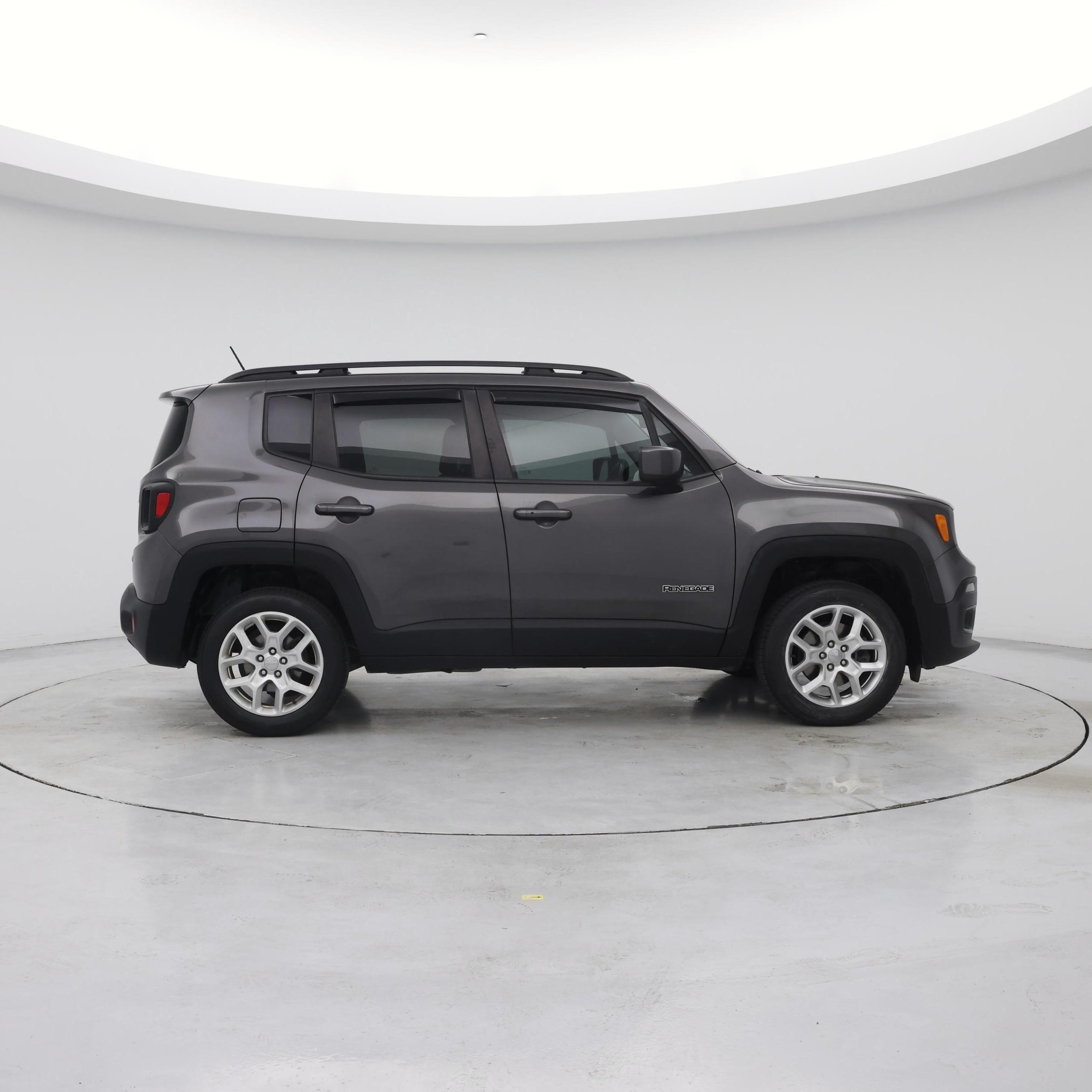 Thumbnail: 2017 Jeep Renegade - 7