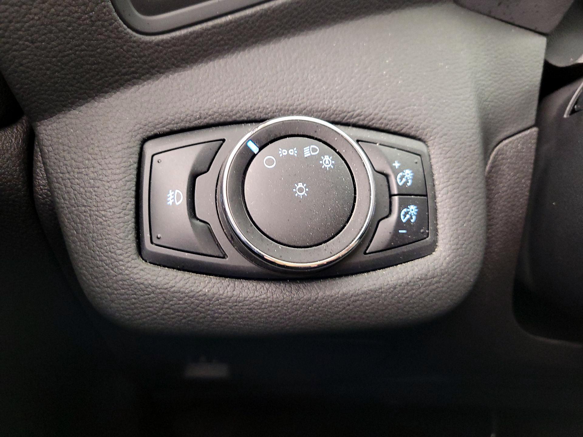 Thumbnail: 2014 Ford Escape - 13
