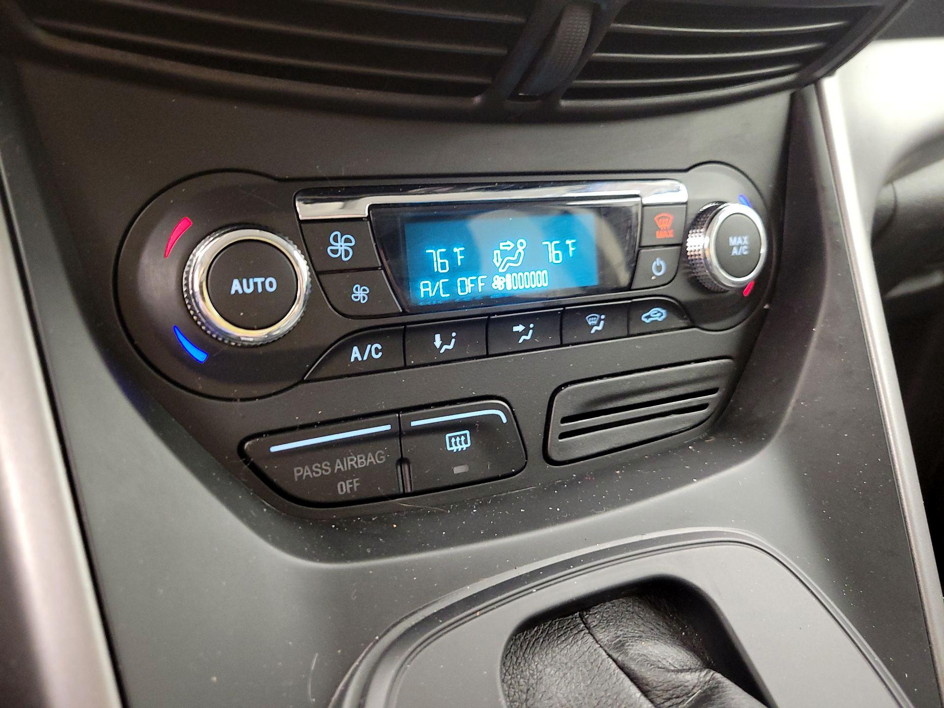 Thumbnail: 2014 Ford Escape - 17