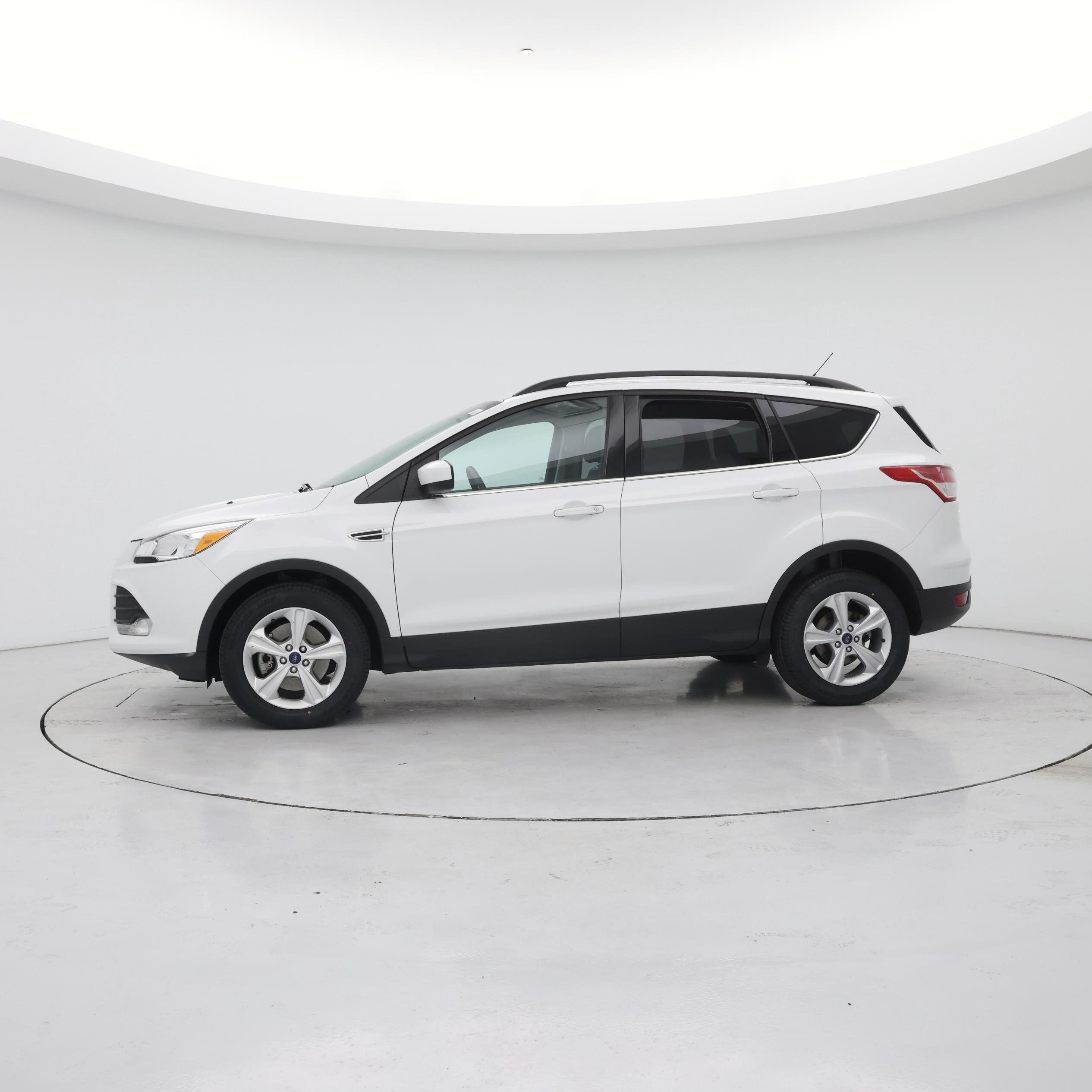 Thumbnail: 2014 Ford Escape - 3