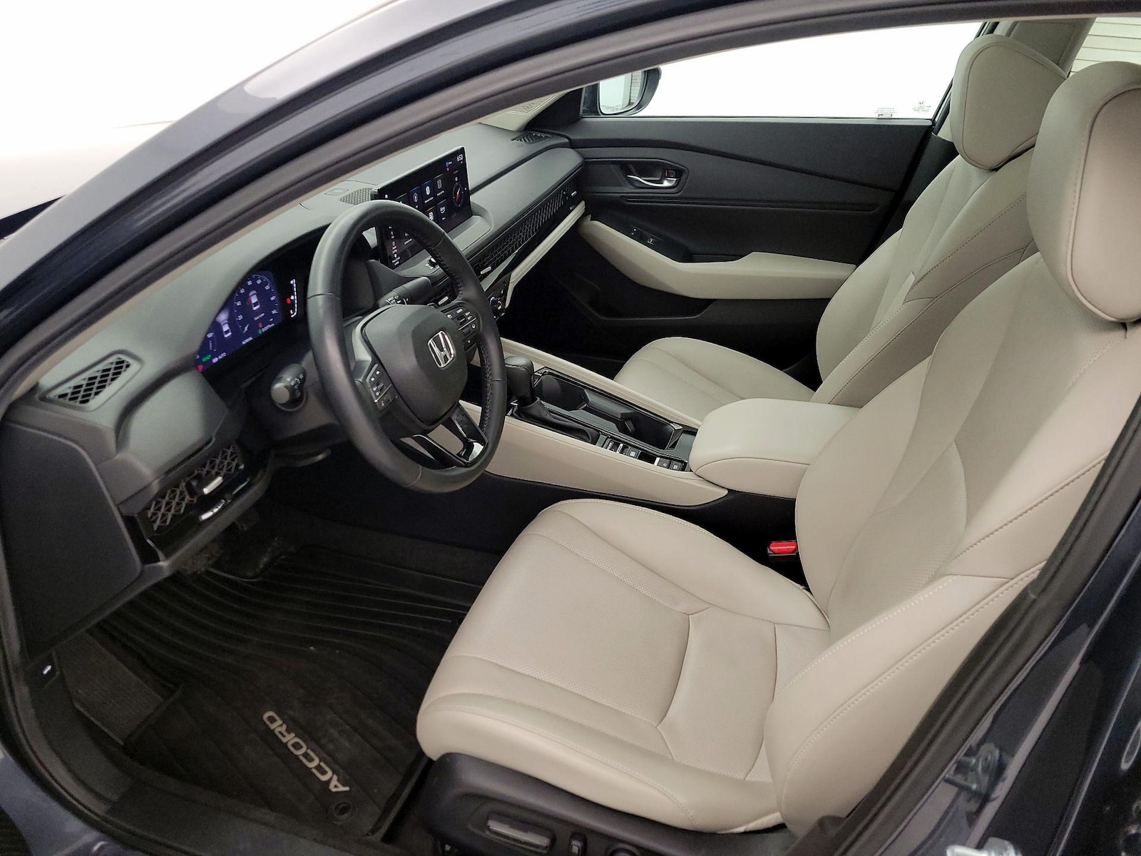 2025 Honda Accord Hybrid EX-L - Photo 12