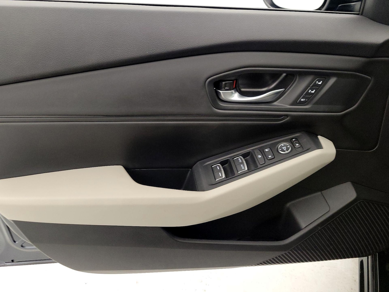 2025 Honda Accord Hybrid EX-L - Photo 13