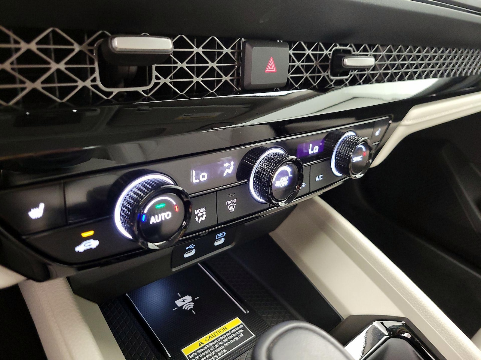 2025 Honda Accord Hybrid EX-L - Photo 16