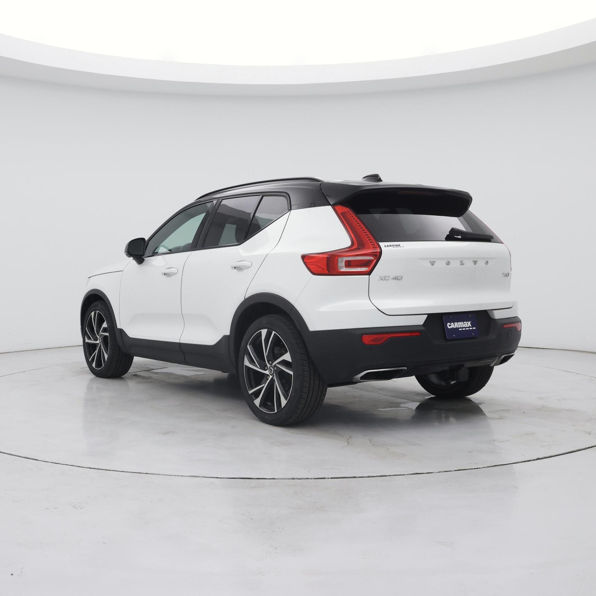 Thumbnail: 2020 Volvo XC40 - 2