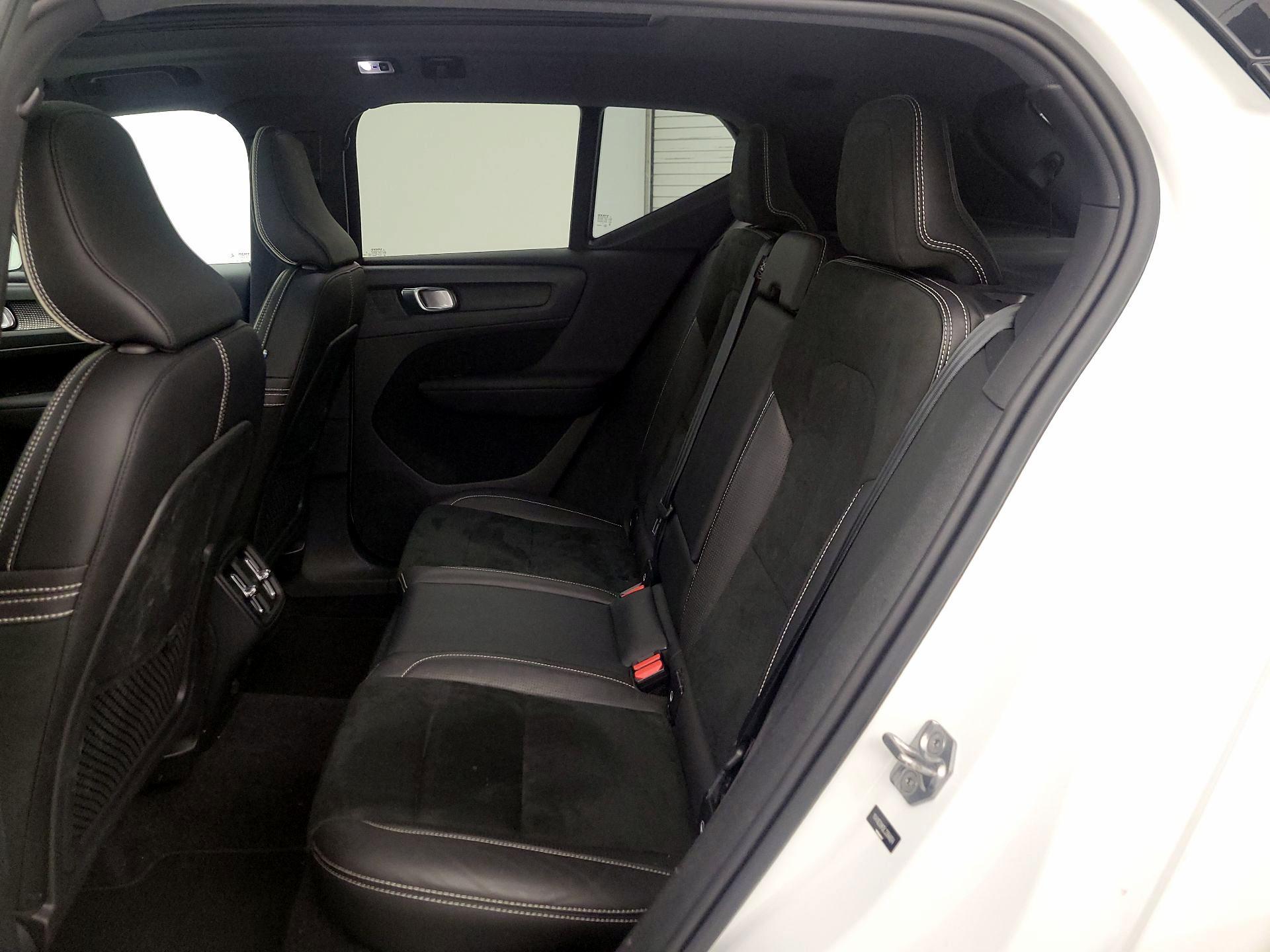 Thumbnail: 2020 Volvo XC40 - 20