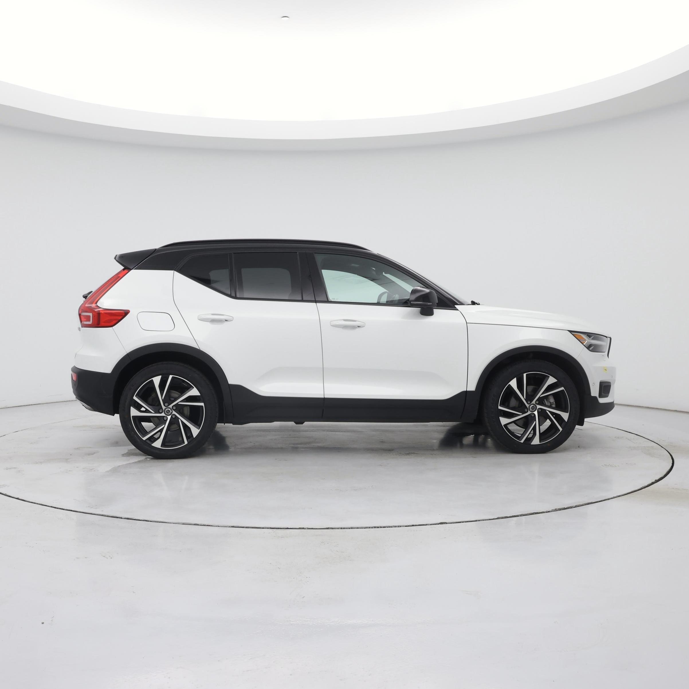 Thumbnail: 2020 Volvo XC40 - 7
