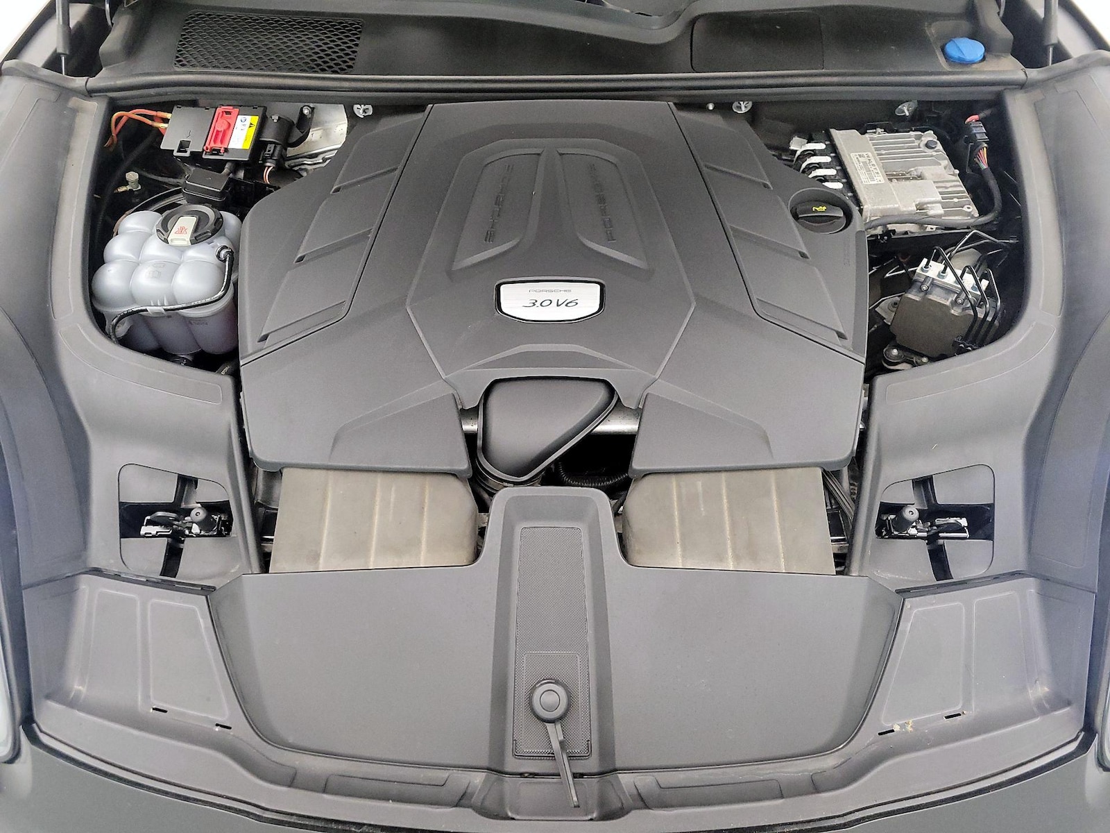 2020 Porsche Cayenne Base - Photo 25