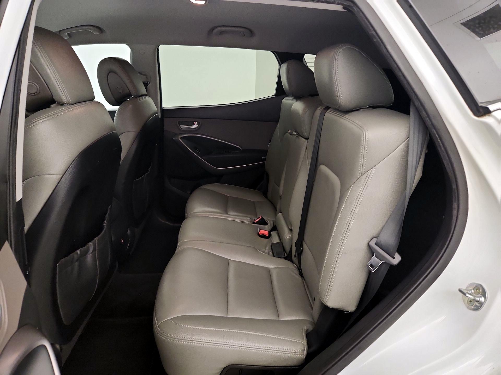 Thumbnail: 2015 Hyundai Santa Fe - 18