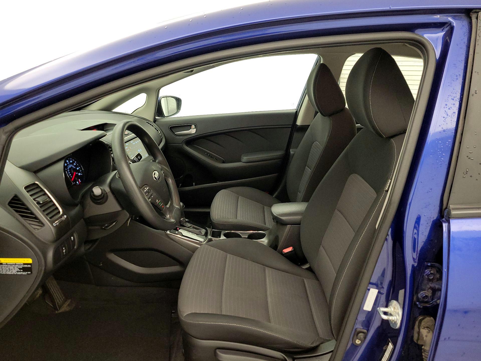 Thumbnail: 2018 Kia Forte - 11