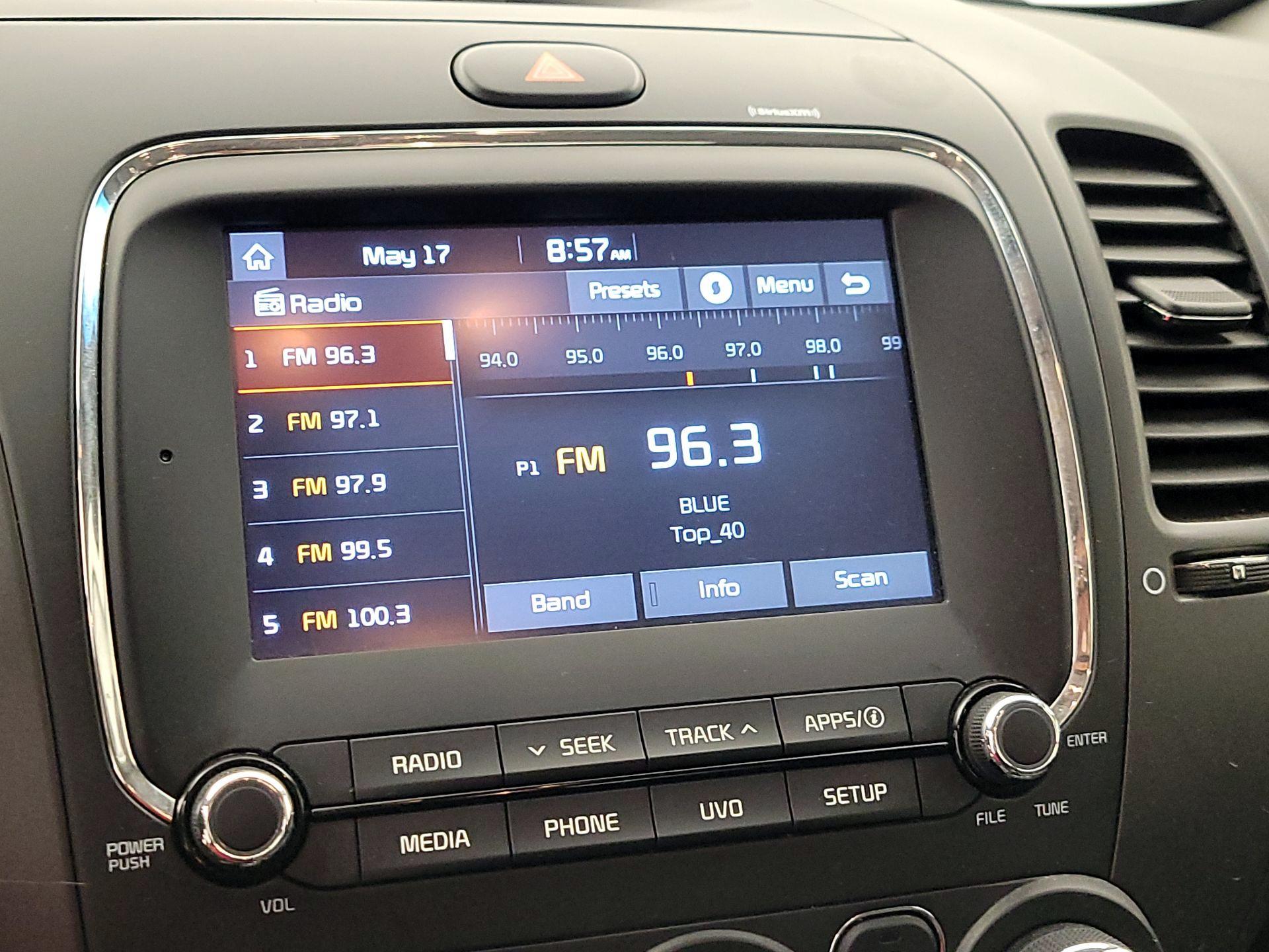 Thumbnail: 2018 Kia Forte - 15