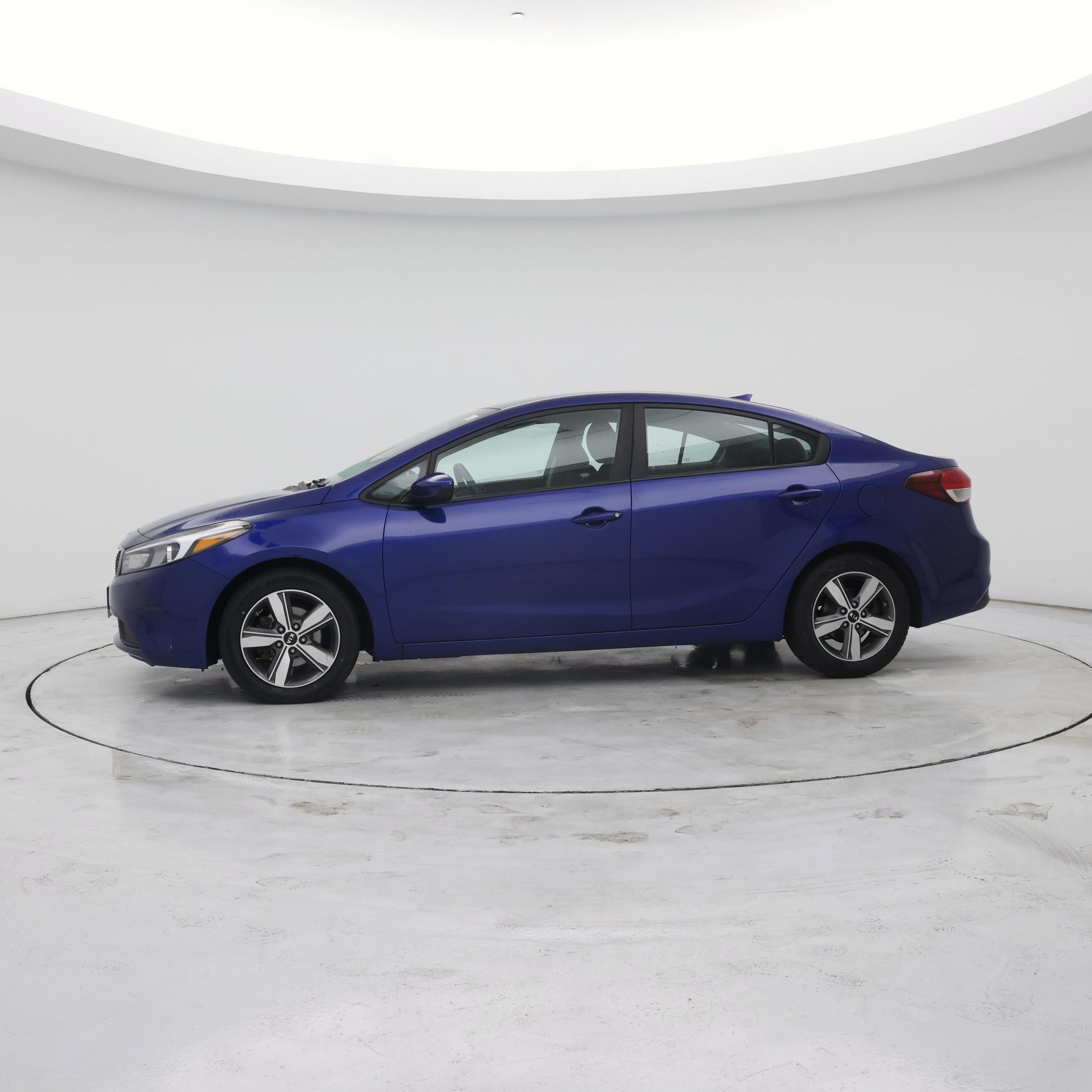 Thumbnail: 2018 Kia Forte - 3