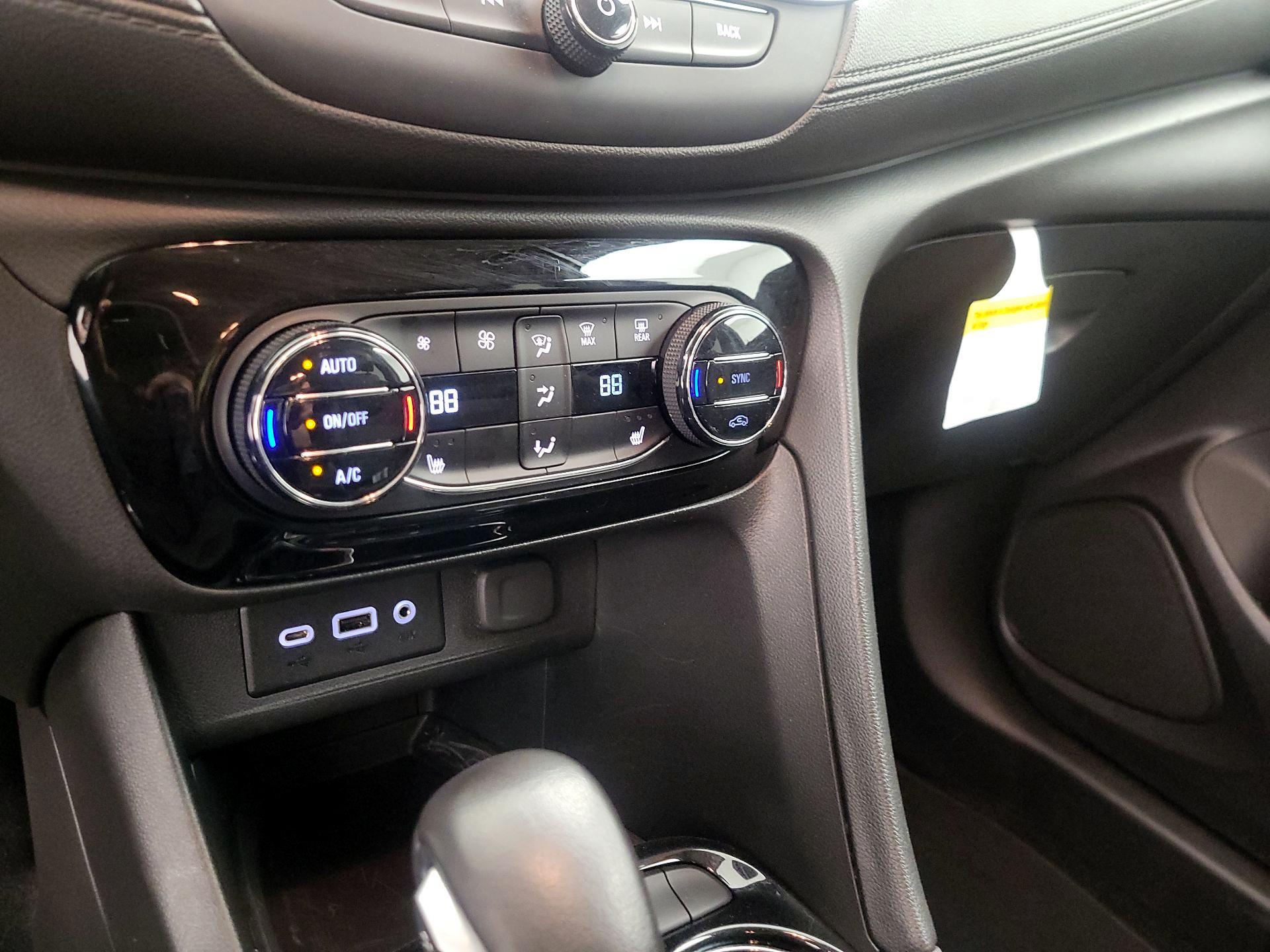 Thumbnail: 2021 Buick Encore GX - 16