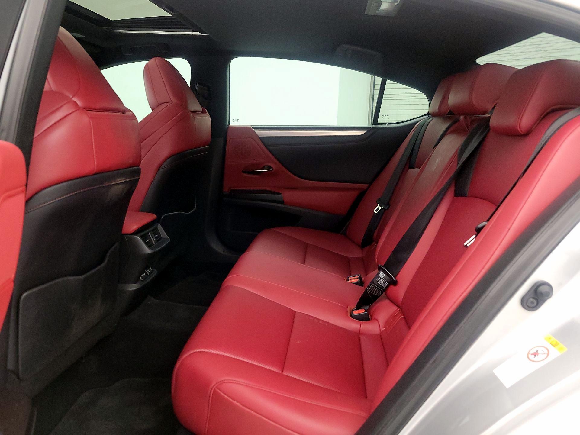Thumbnail: 2019 Lexus ES - 19