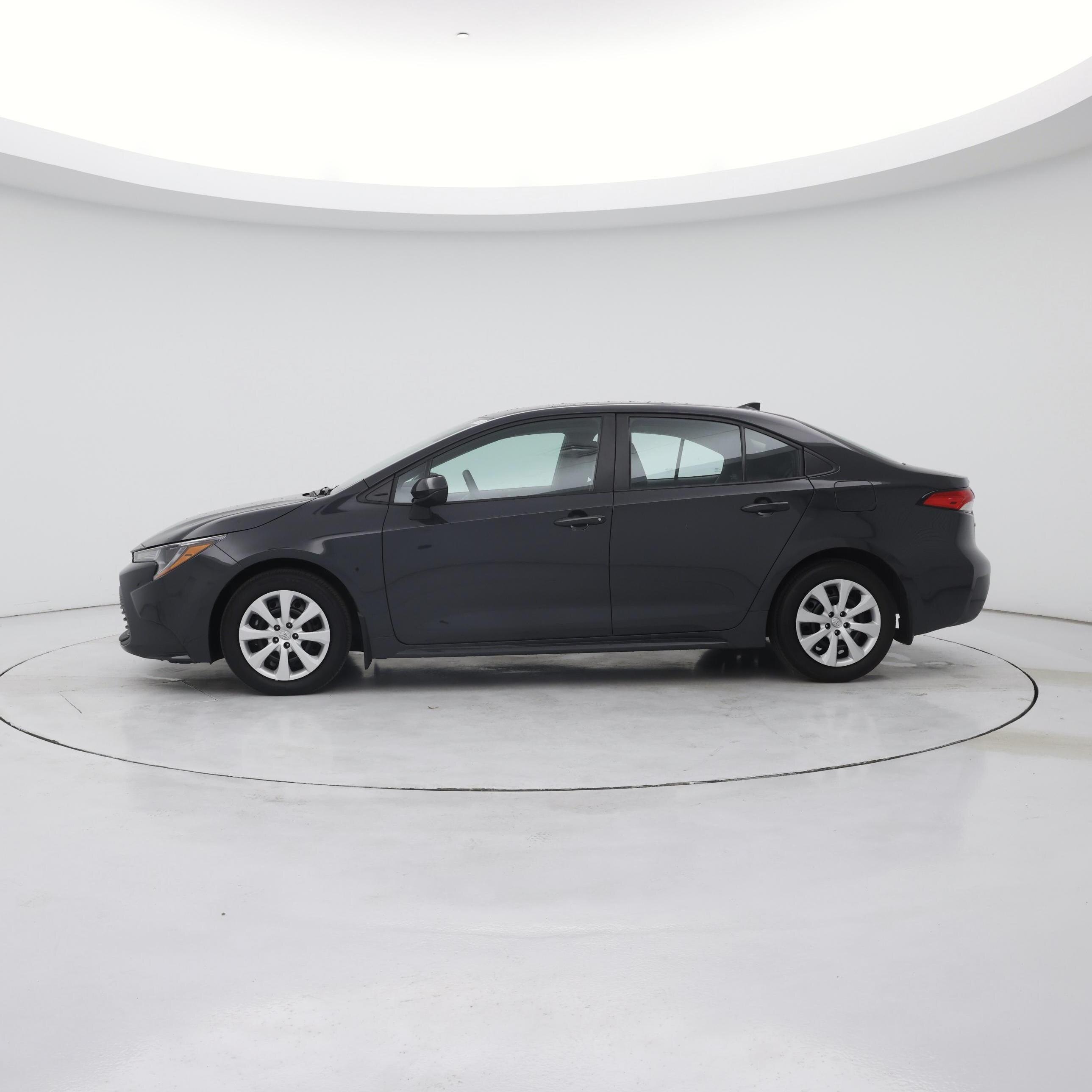 Thumbnail: 2024 Toyota Corolla - 3