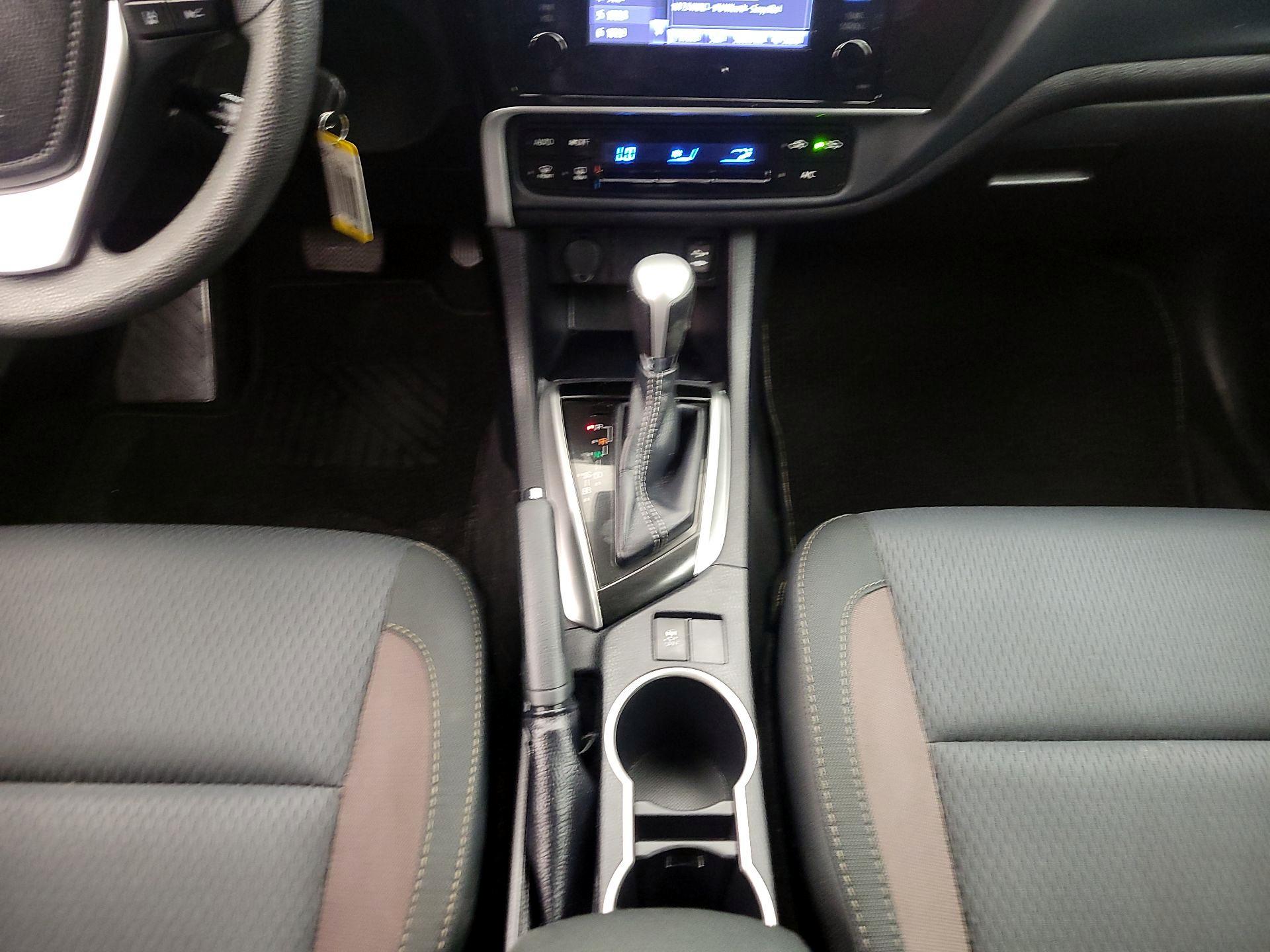 Thumbnail: 2019 Toyota Corolla - 17