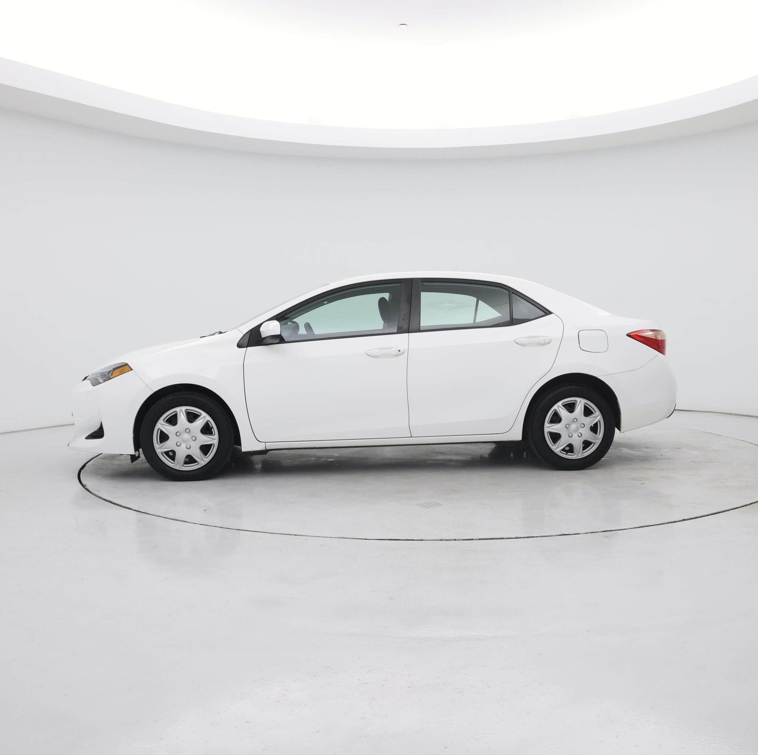 Thumbnail: 2019 Toyota Corolla - 3