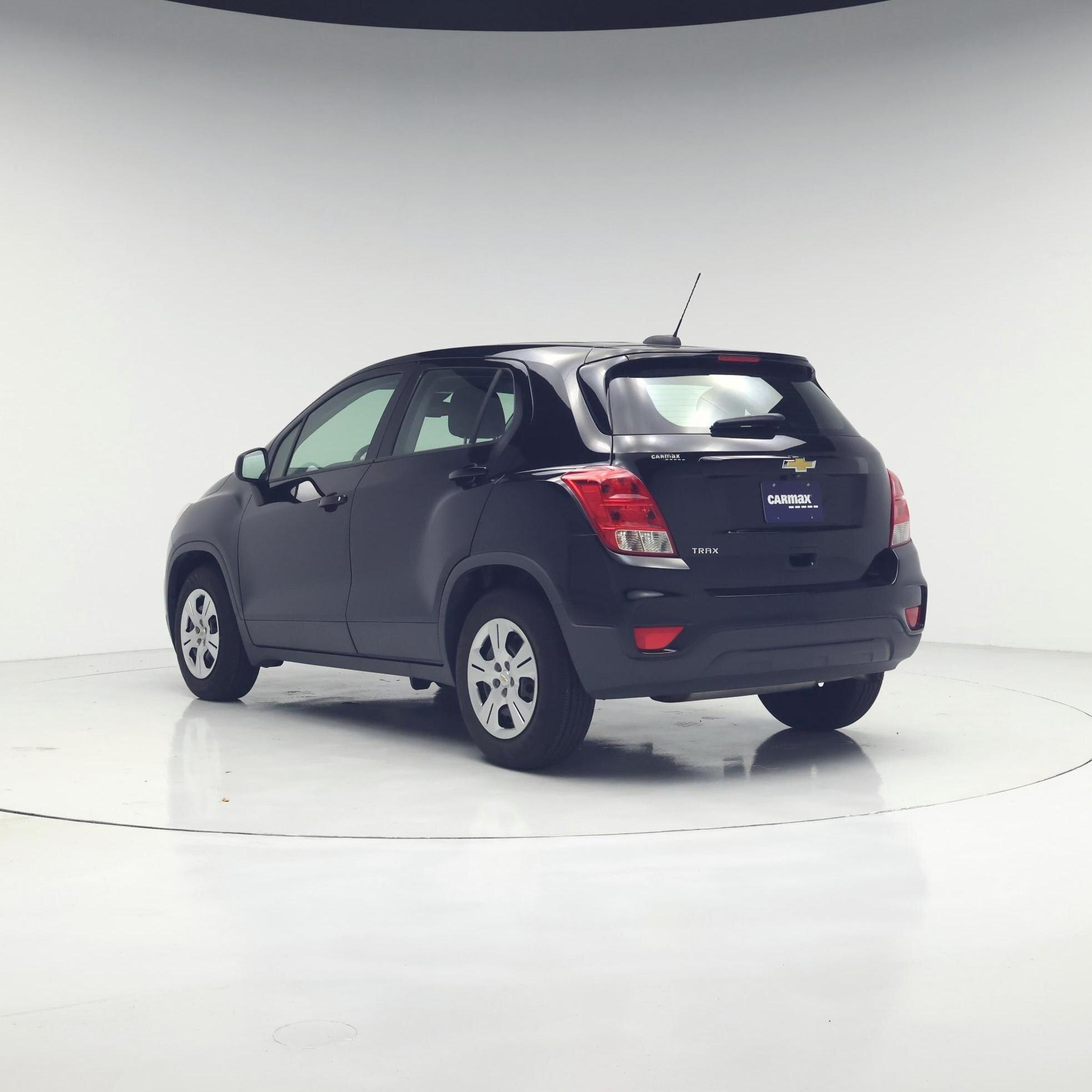 Thumbnail: 2018 Chevrolet Trax - 2