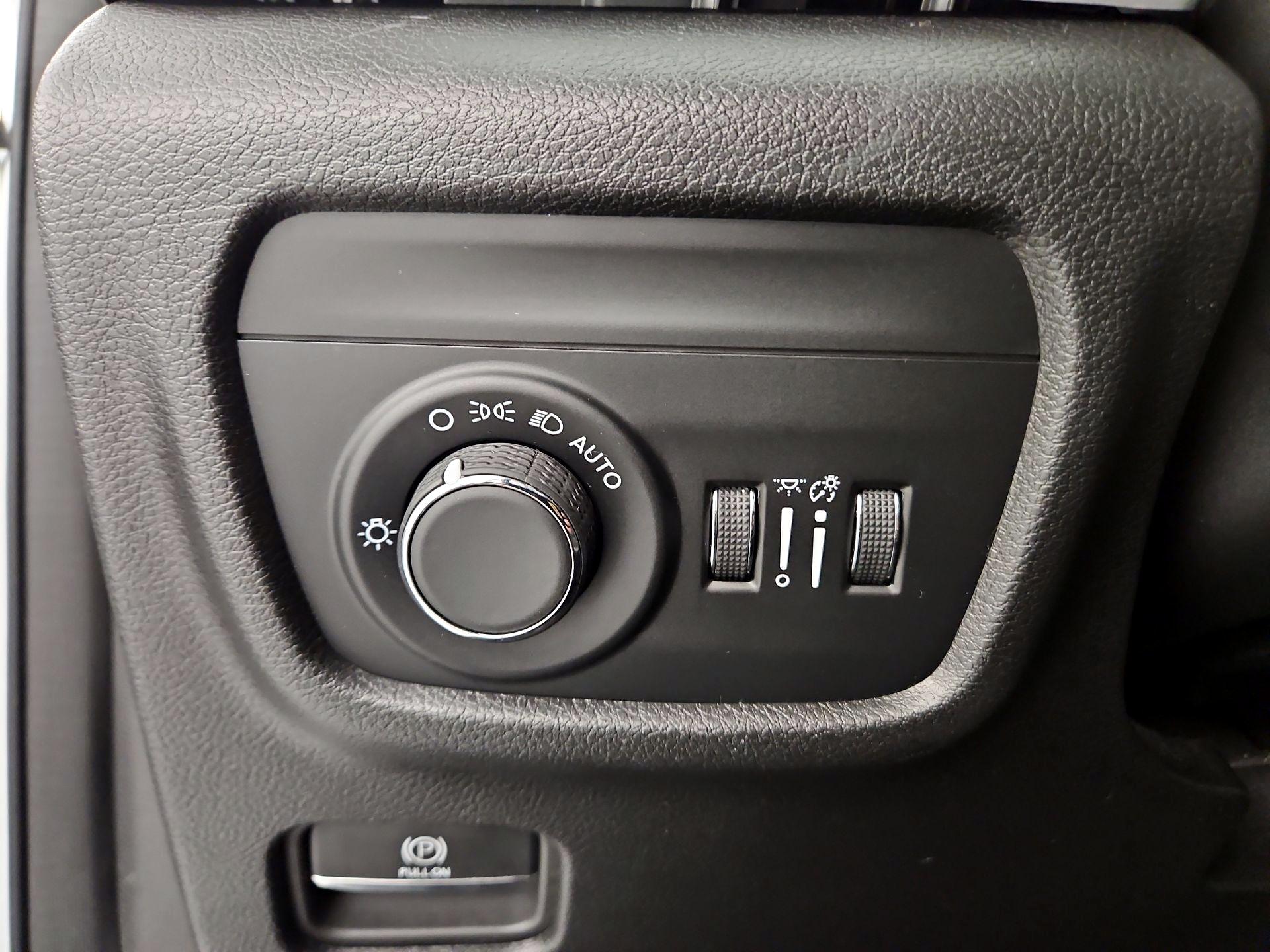 Thumbnail: 2024 Jeep Grand Cherokee L - 11