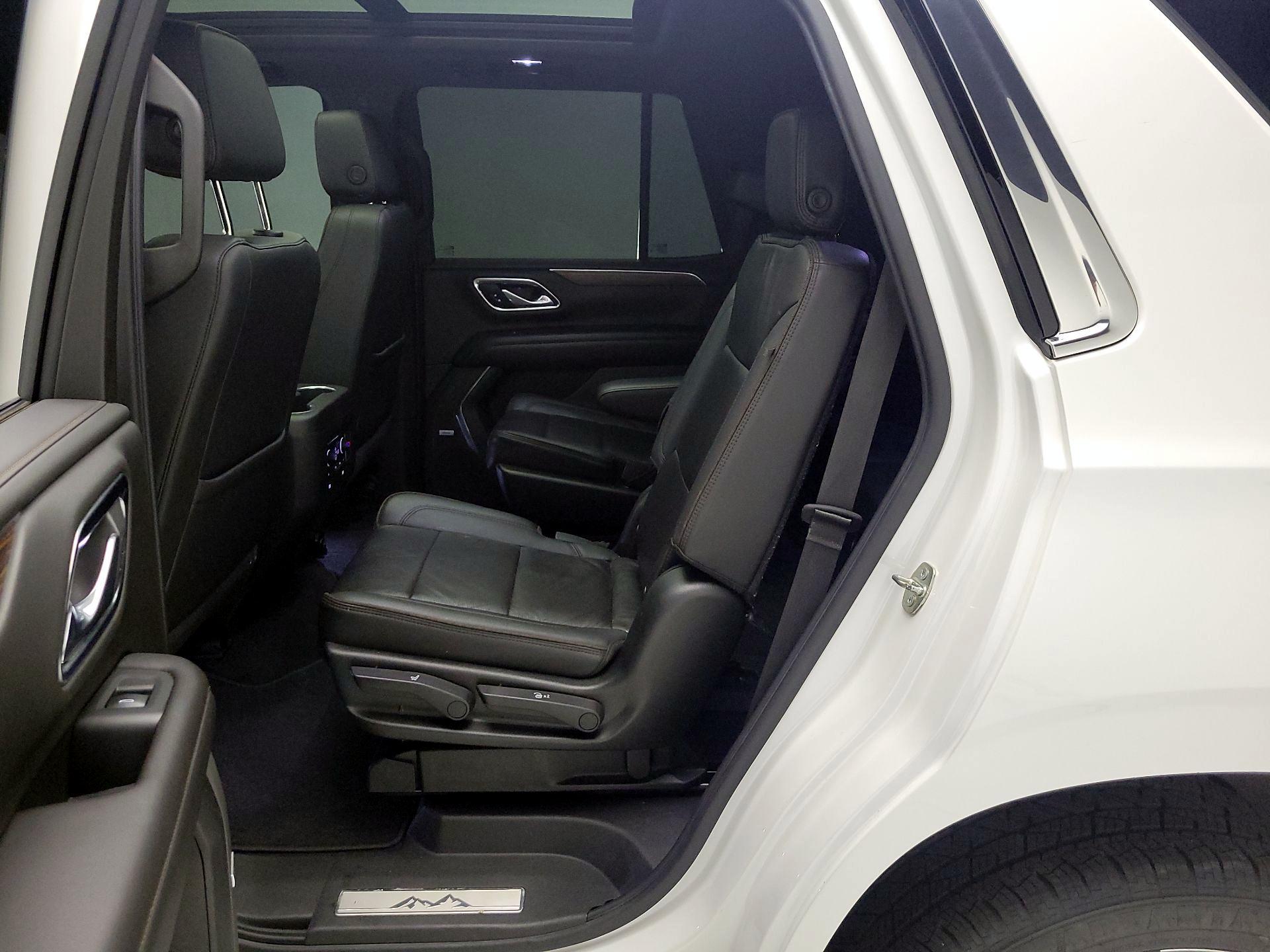 Thumbnail: 2021 Chevrolet Tahoe - 17