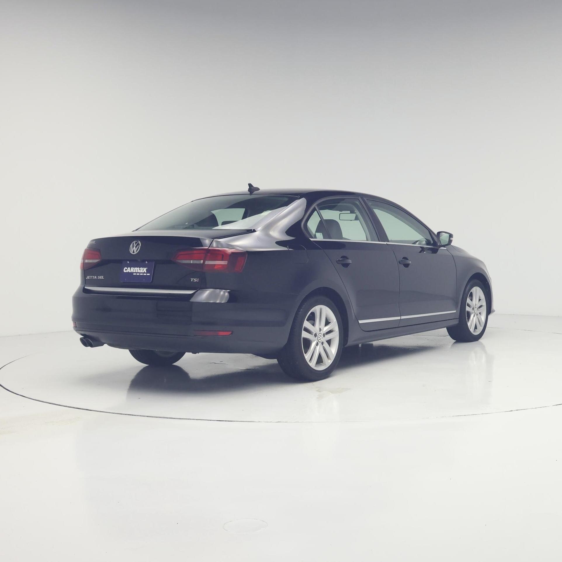 Thumbnail: 2017 Volkswagen Jetta - 8