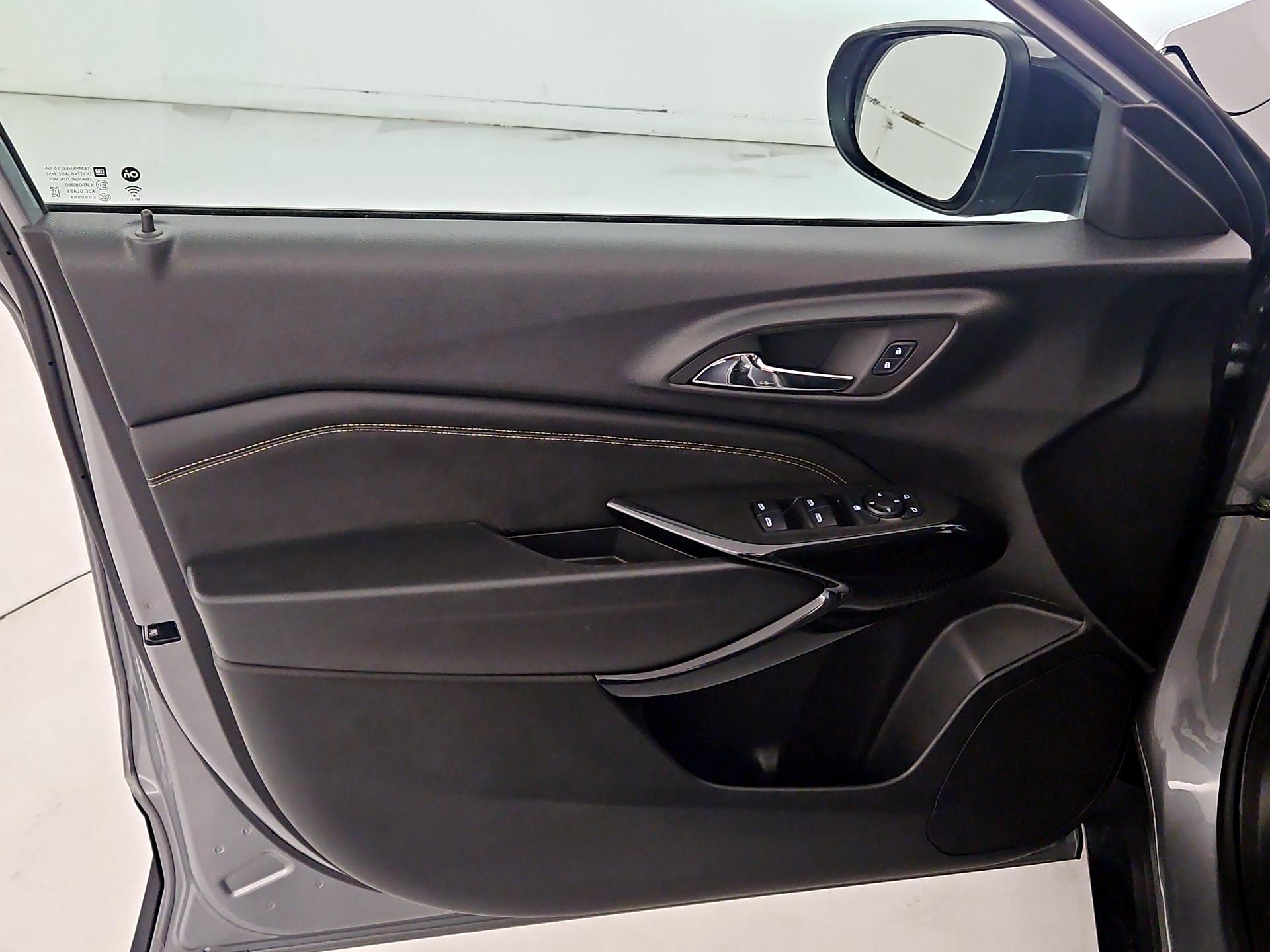 Thumbnail: 2025 Chevrolet Trax - 12